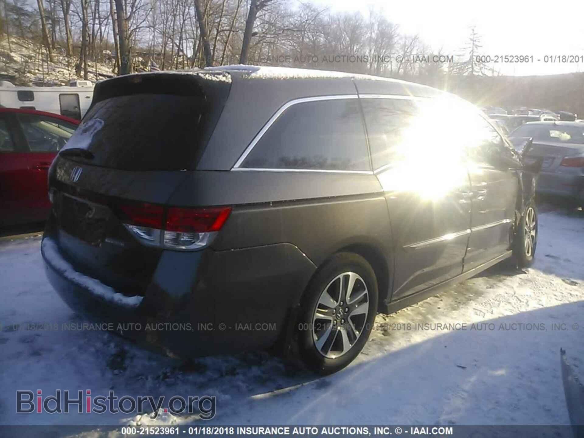 2014 Honda Odyssey - VIN: 5FNRL5H92EB024789 - Фото 4