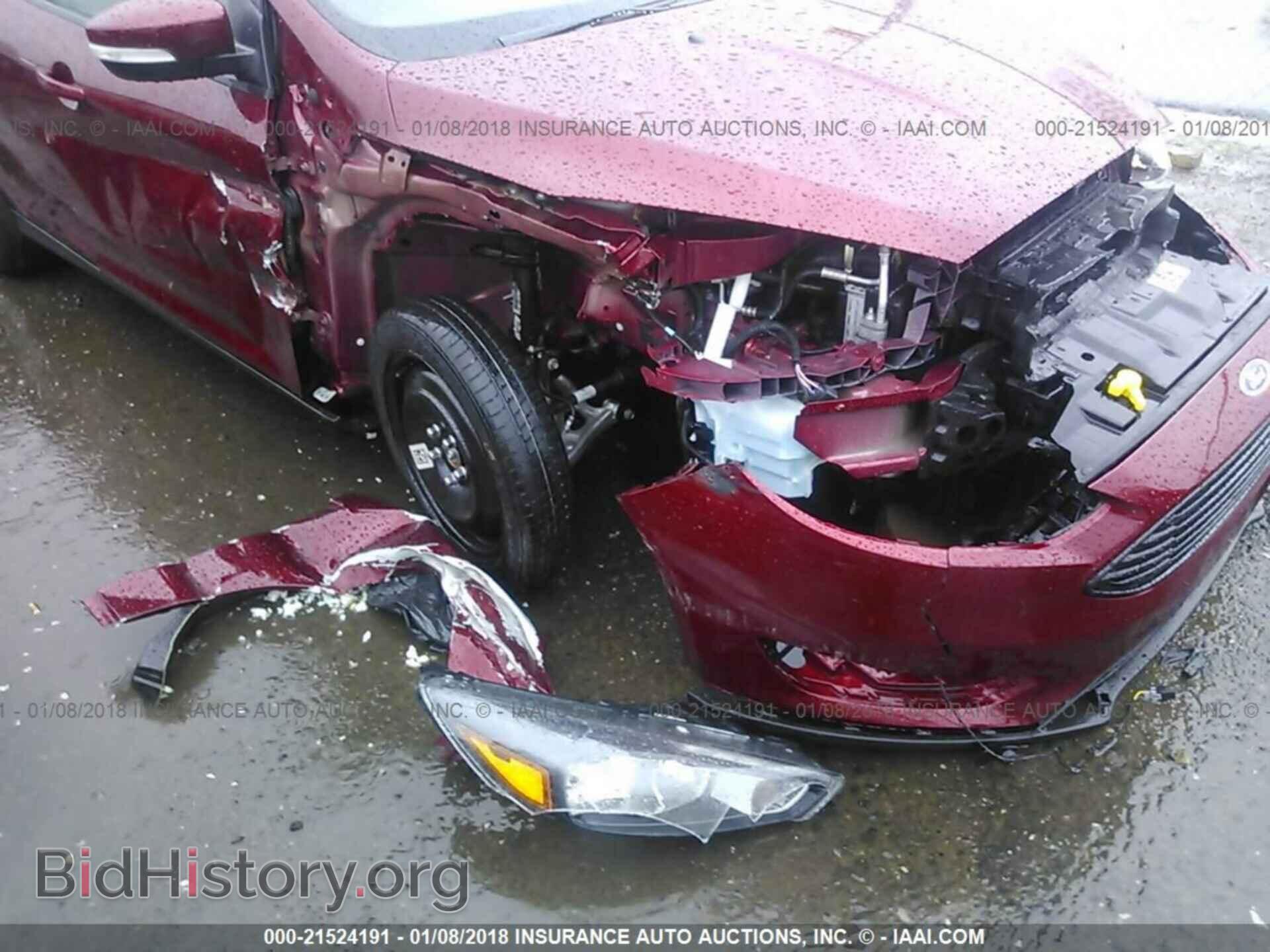 2017 Ford Focus - VIN: 1FADP3FE3HL310421 - Photo 6