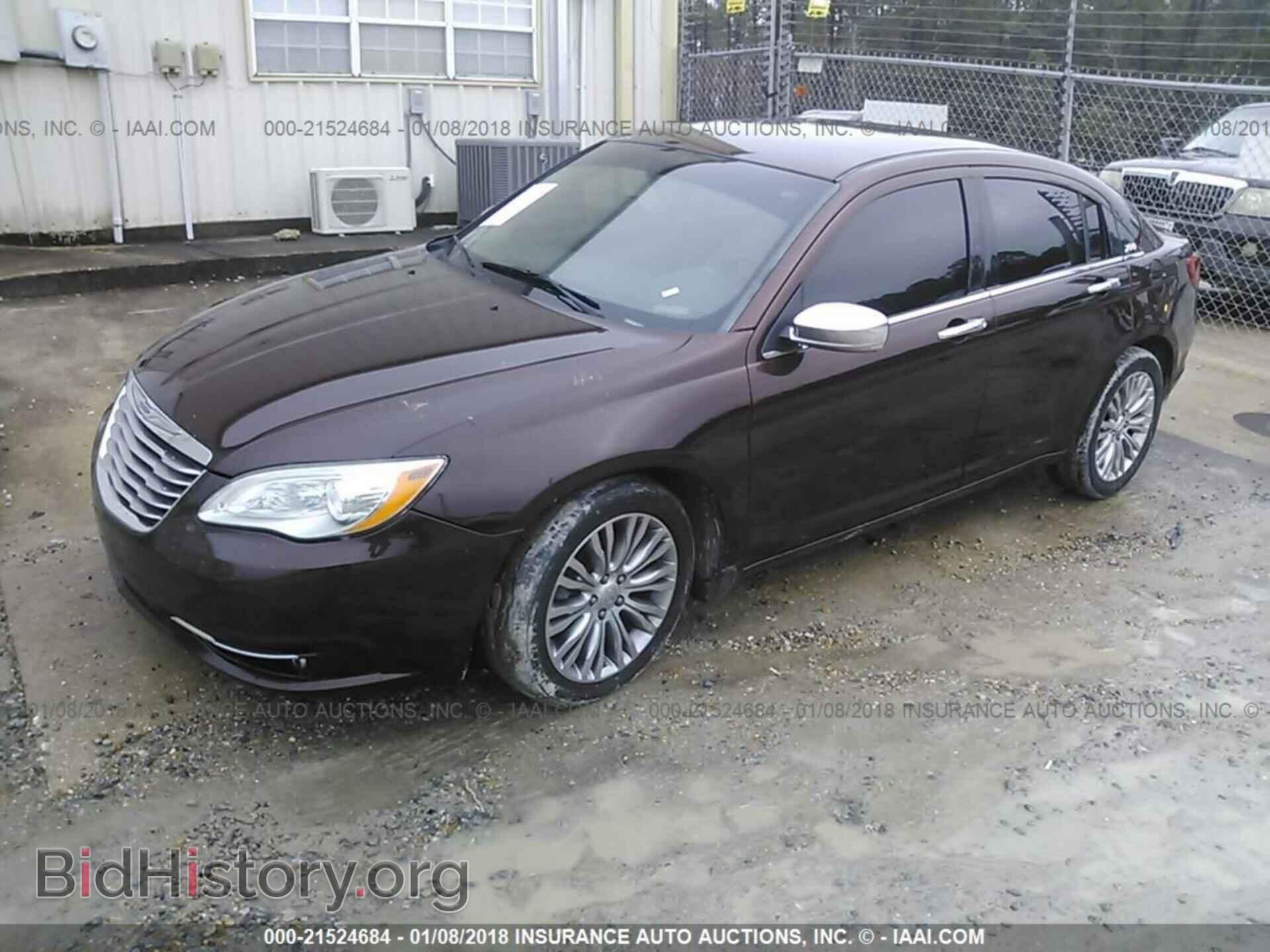 2013 Chrysler 200 - VIN: 1C3CCBCG1DN546537 - Photo 2