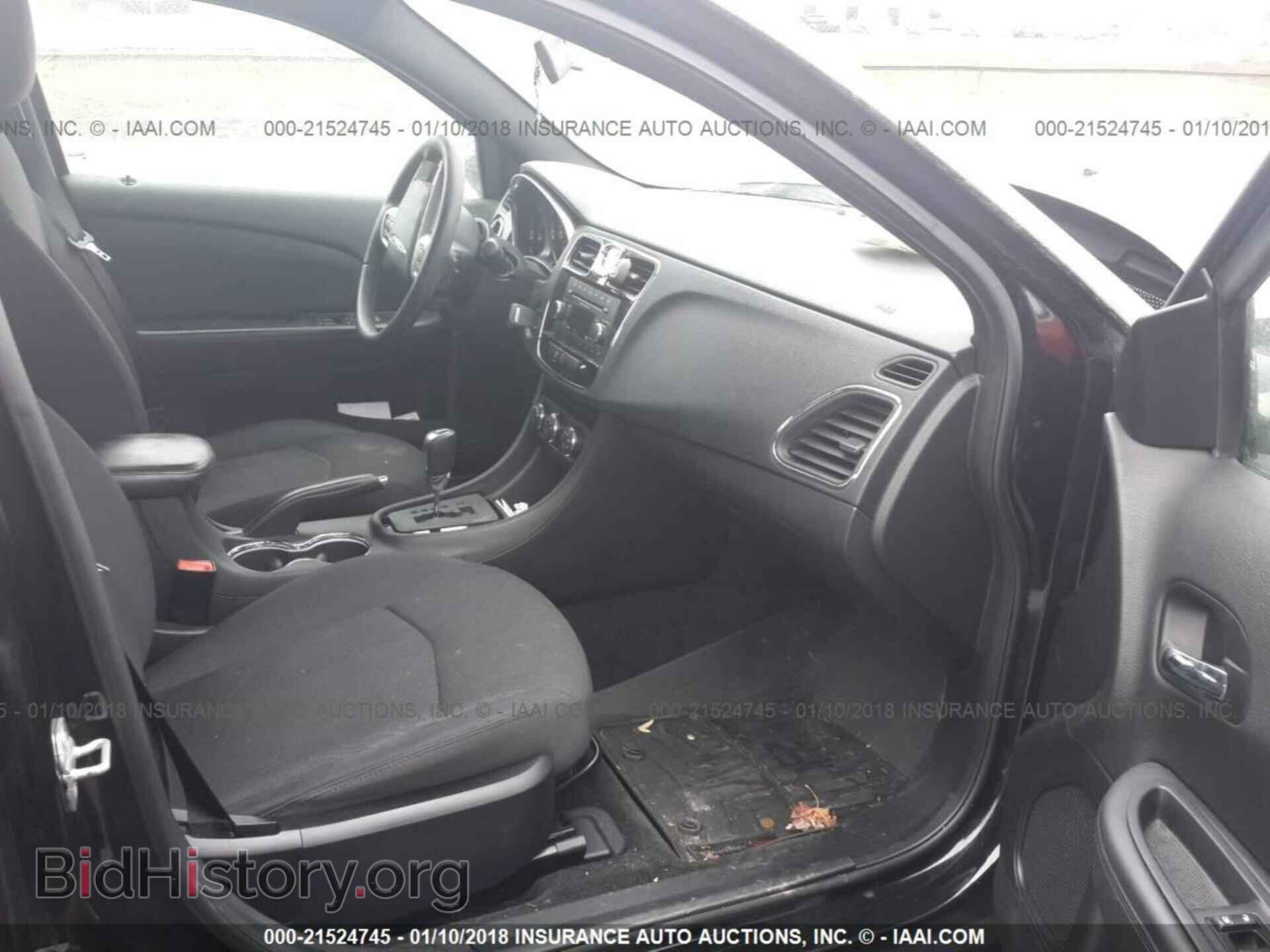 2012 Chrysler 200 - VIN: 1C3CCBBG3CN250211 - Фото 5