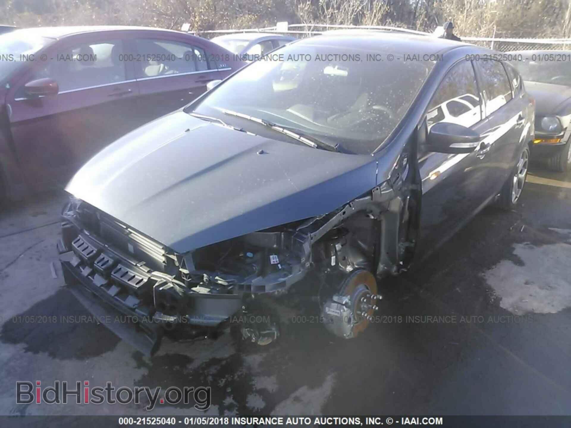 2017 Ford Focus - VIN: 1FADP3L98HL348881 - Фото 2