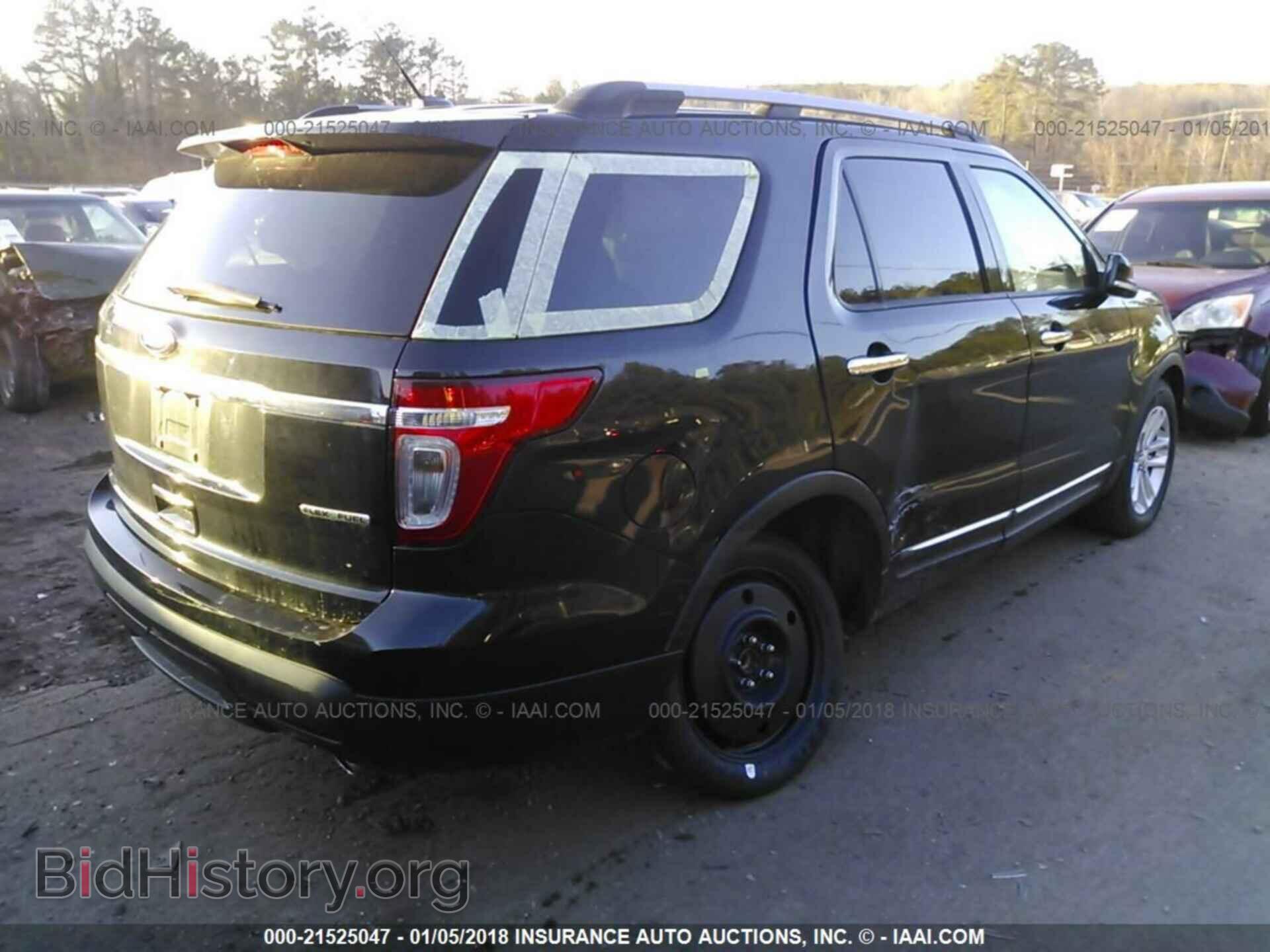2014 Ford Explorer - VIN: 1FM5K7D82EGC06519 - Photo 4