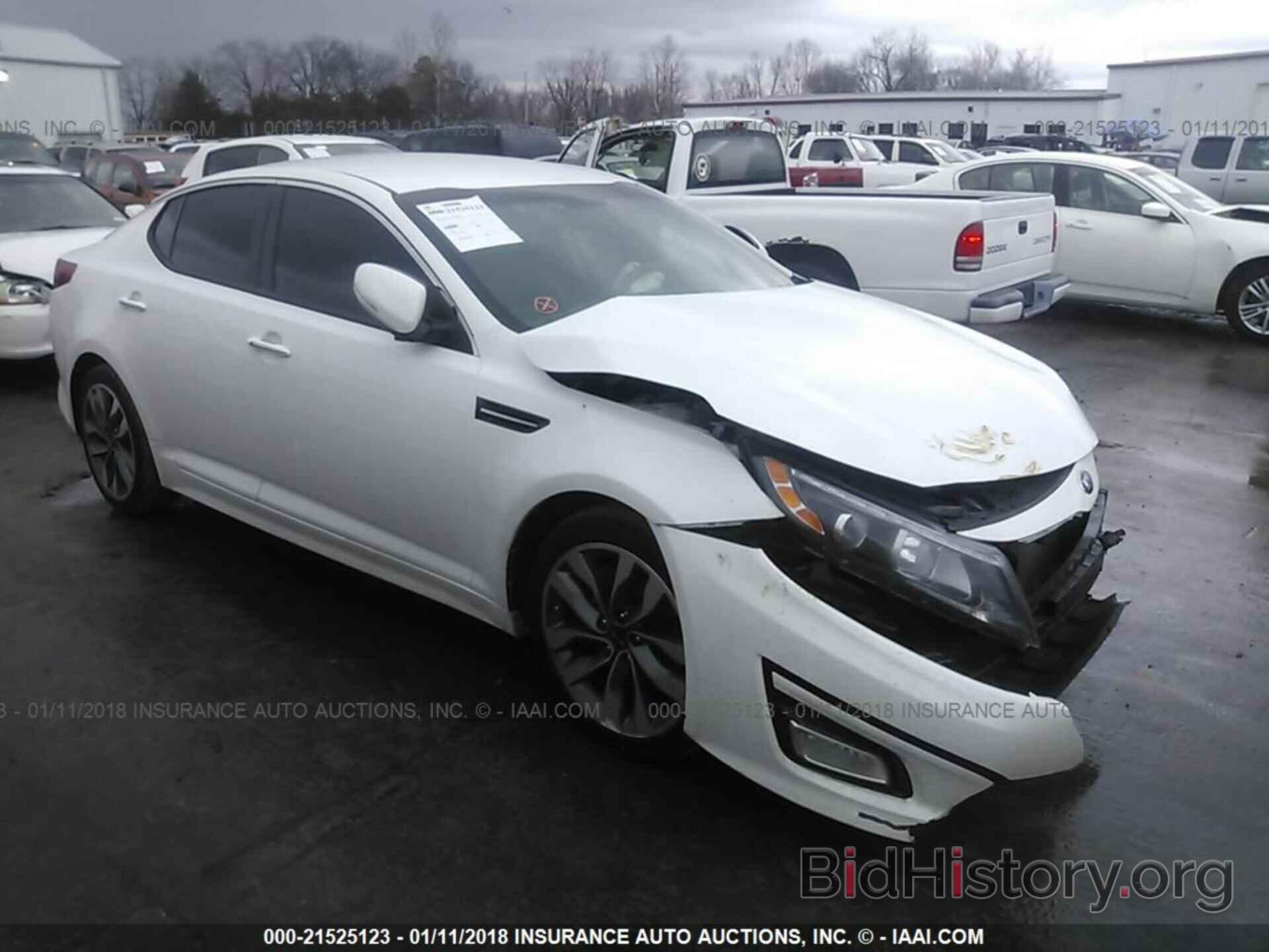 Photo 5XXGR4A70FG364904 - Kia Optima 2015