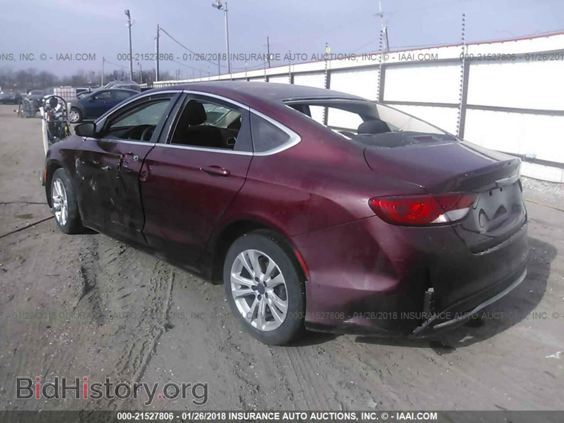 2015 Chrysler 200 - VIN: 1C3CCCABXFN685873 - Photo 3