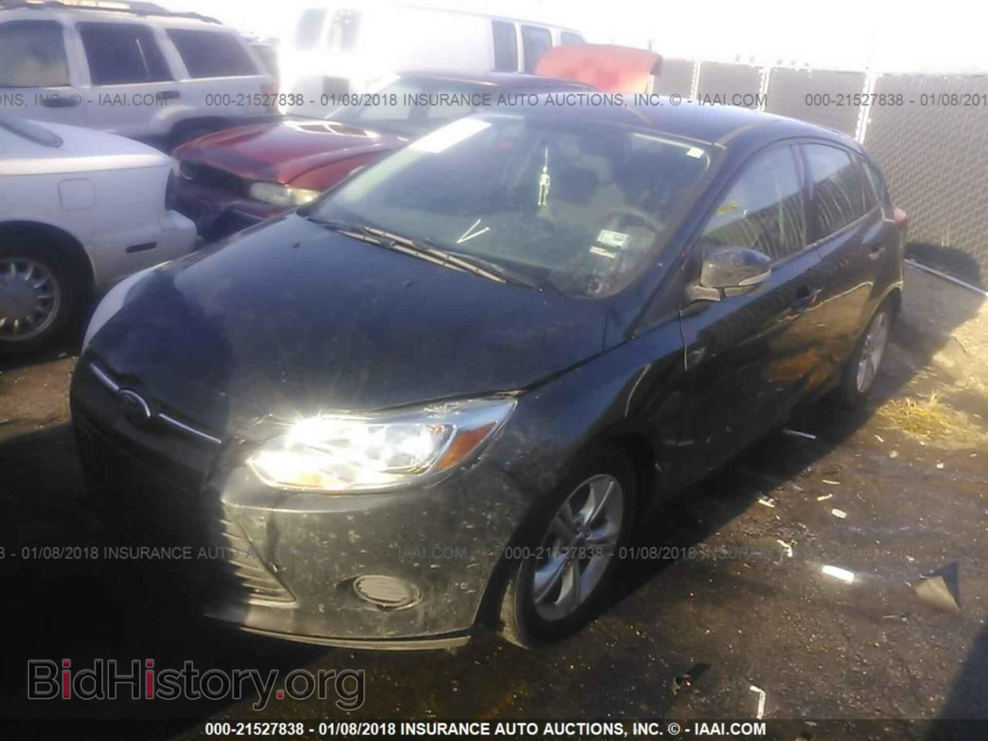 2014 Ford Focus - VIN: 1FADP3K26EL163566 - Photo 2