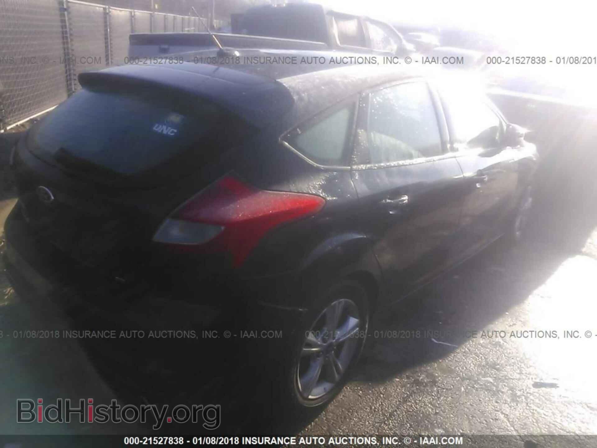2014 Ford Focus - VIN: 1FADP3K26EL163566 - Photo 4
