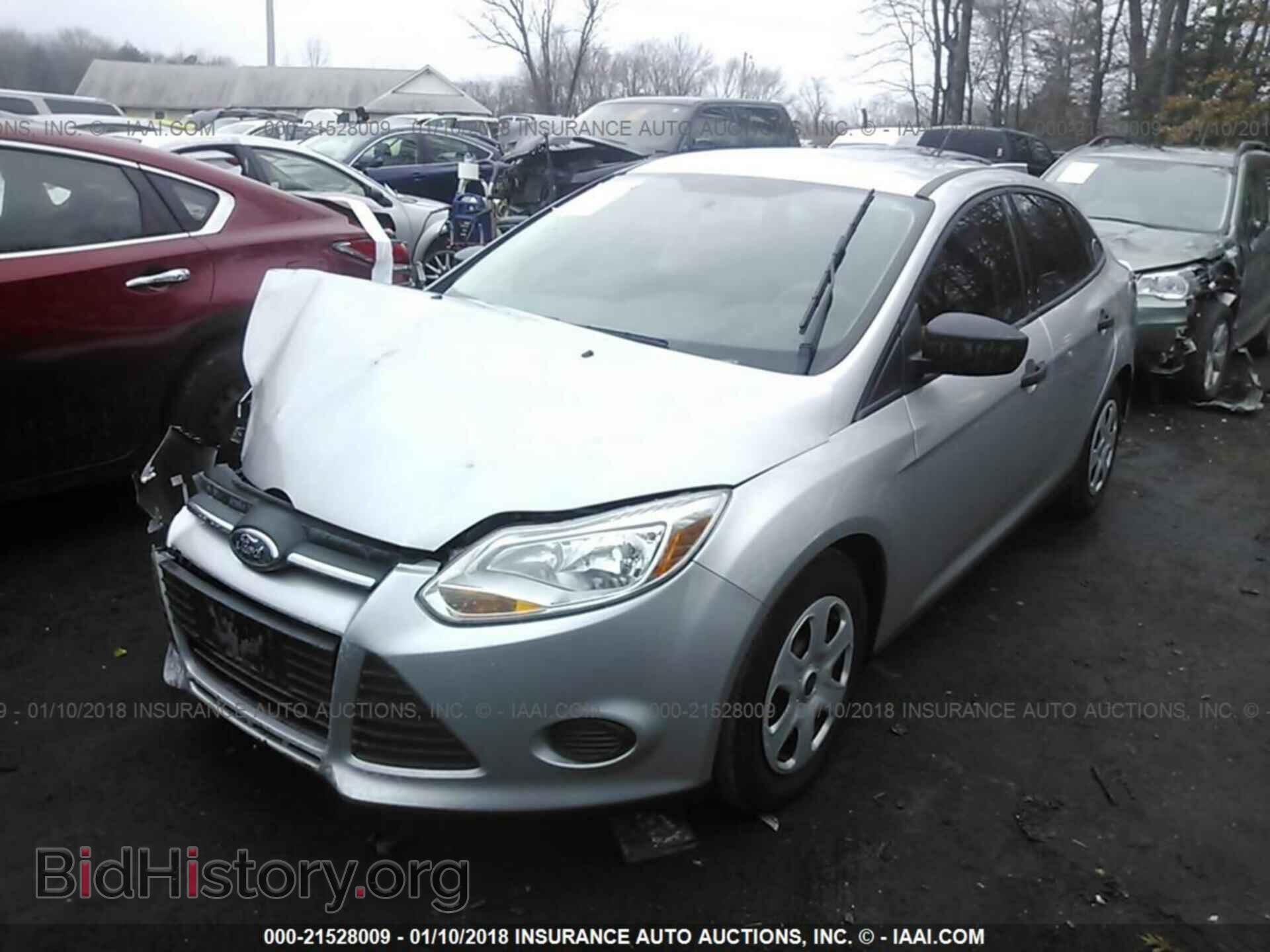 2013 Ford Focus - VIN: 1FADP3E26DL149614 - Photo 2