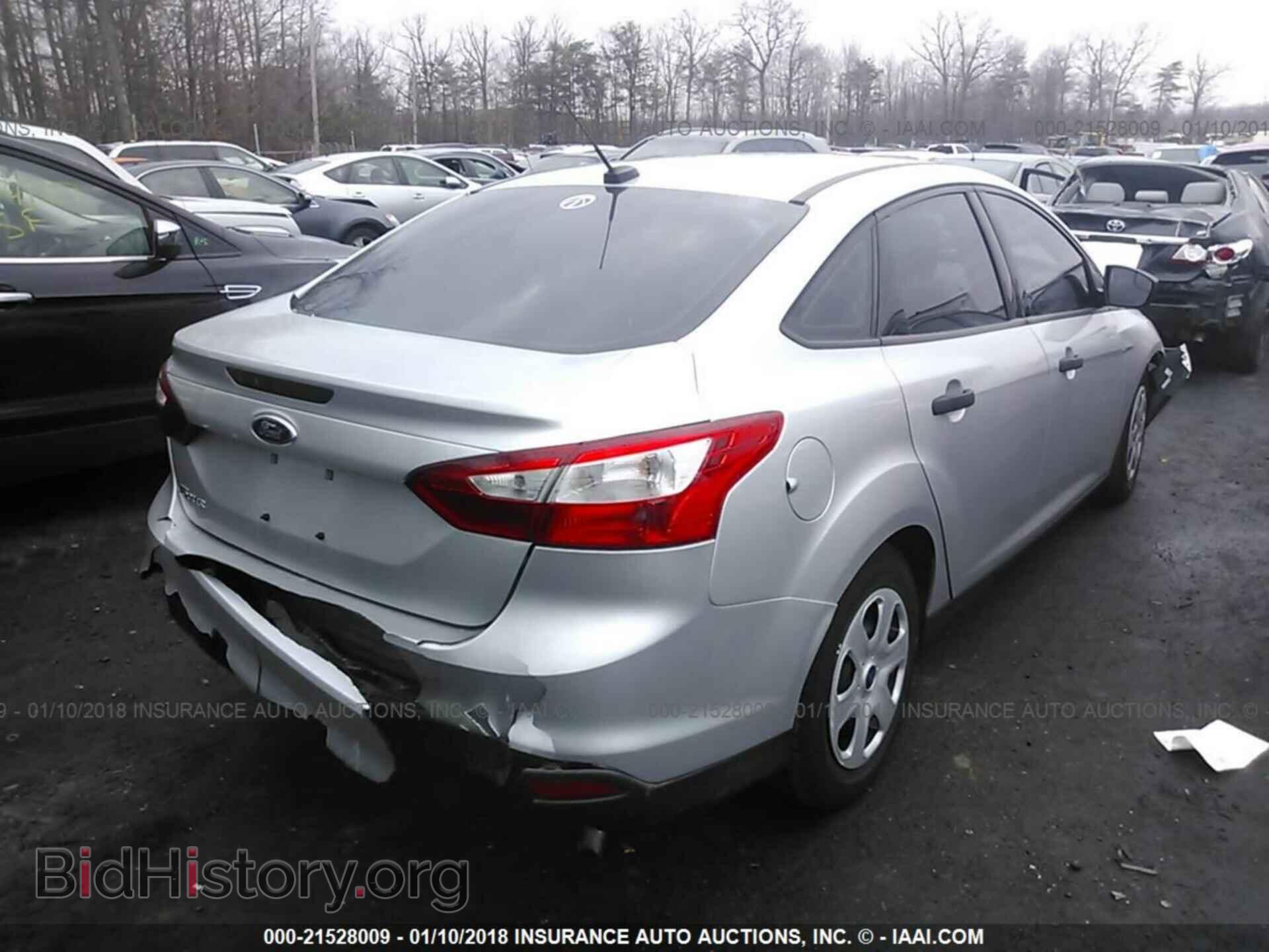 2013 Ford Focus - VIN: 1FADP3E26DL149614 - Photo 4