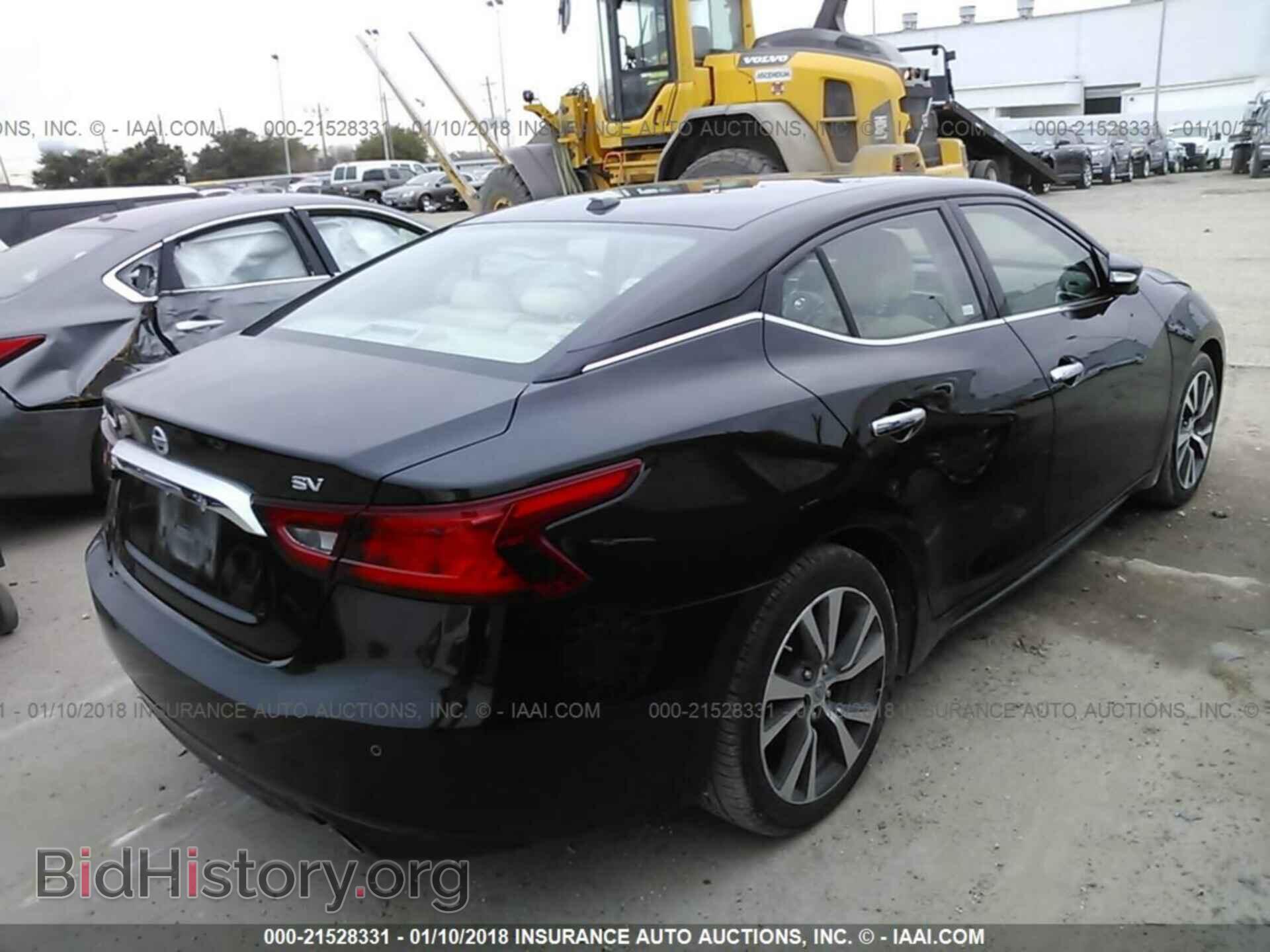 2017 Nissan Maxima - VIN: 1N4AA6AP1HC380496 - Photo 4