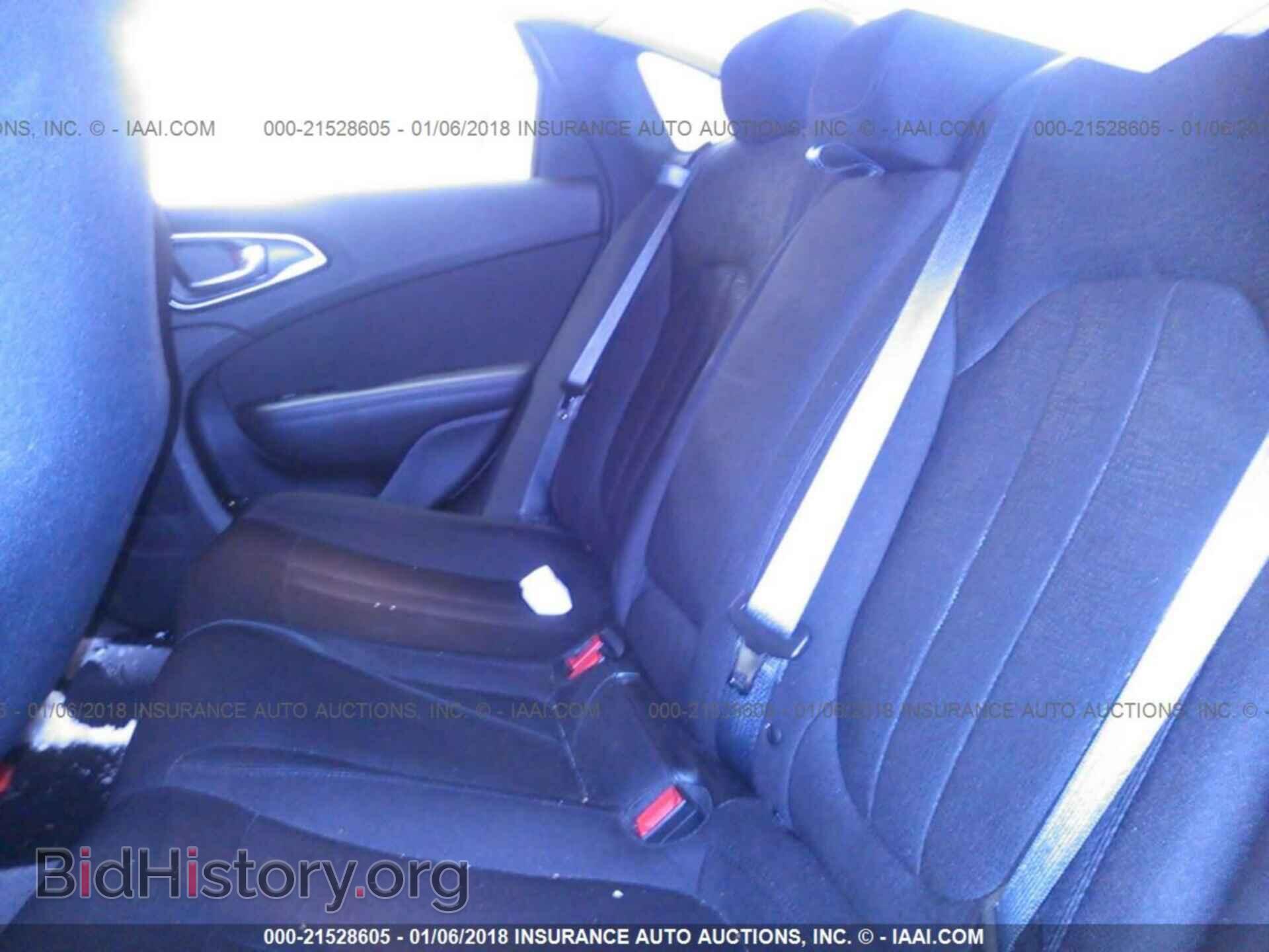2015 Chrysler 200 - VIN: 1C3CCCABXFN701005 - Photo 8