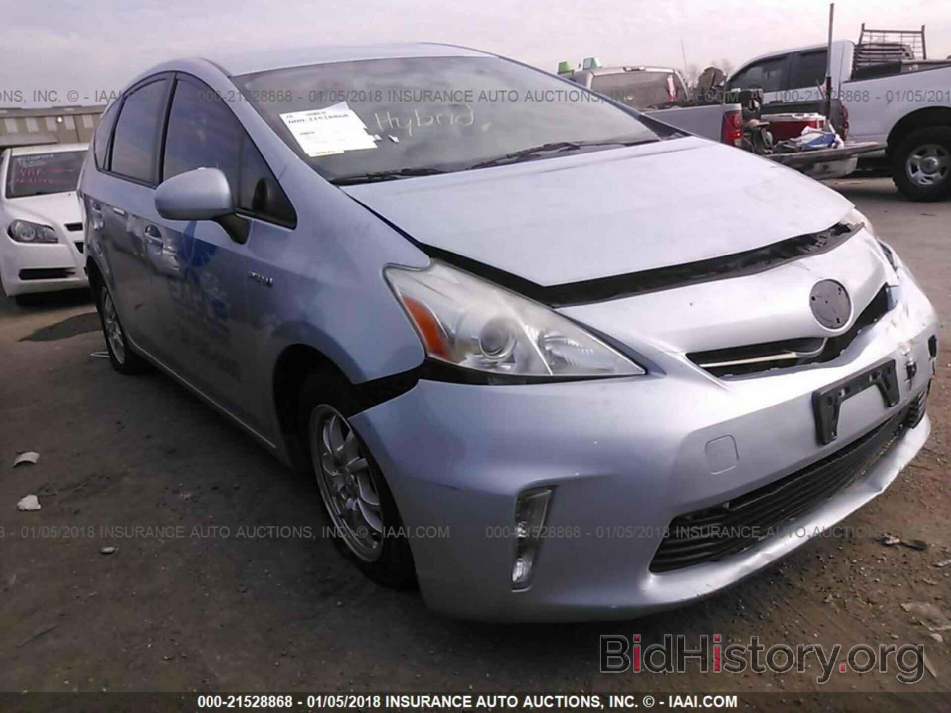 Фотография JTDZN3EU7C3080180 - Toyota Prius v 2012