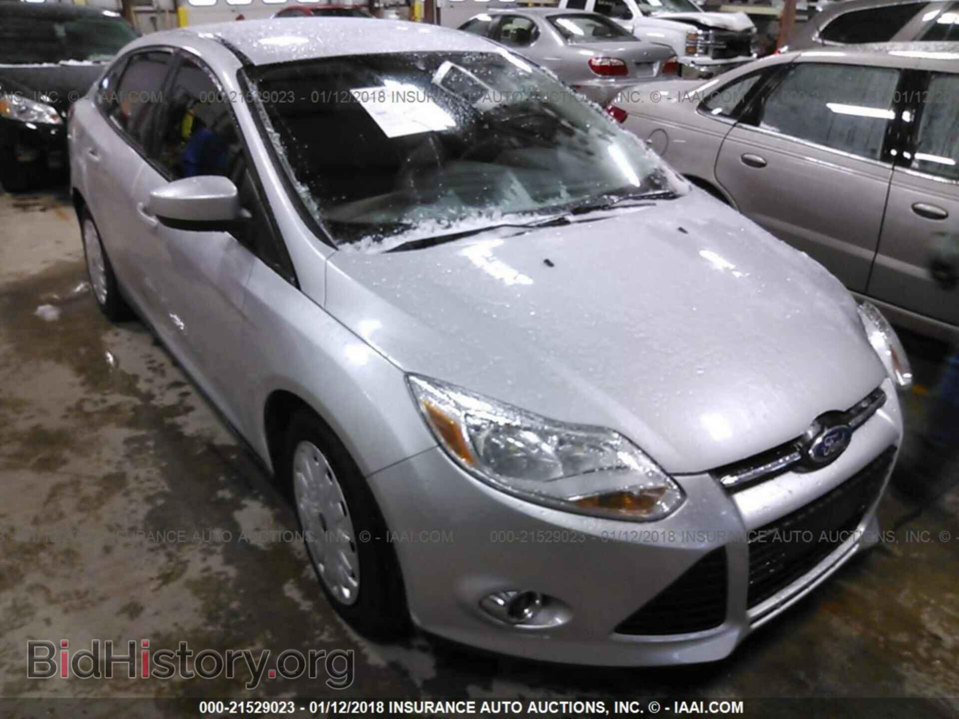 Photo 1FAHP3F26CL300644 - Ford Focus 2012