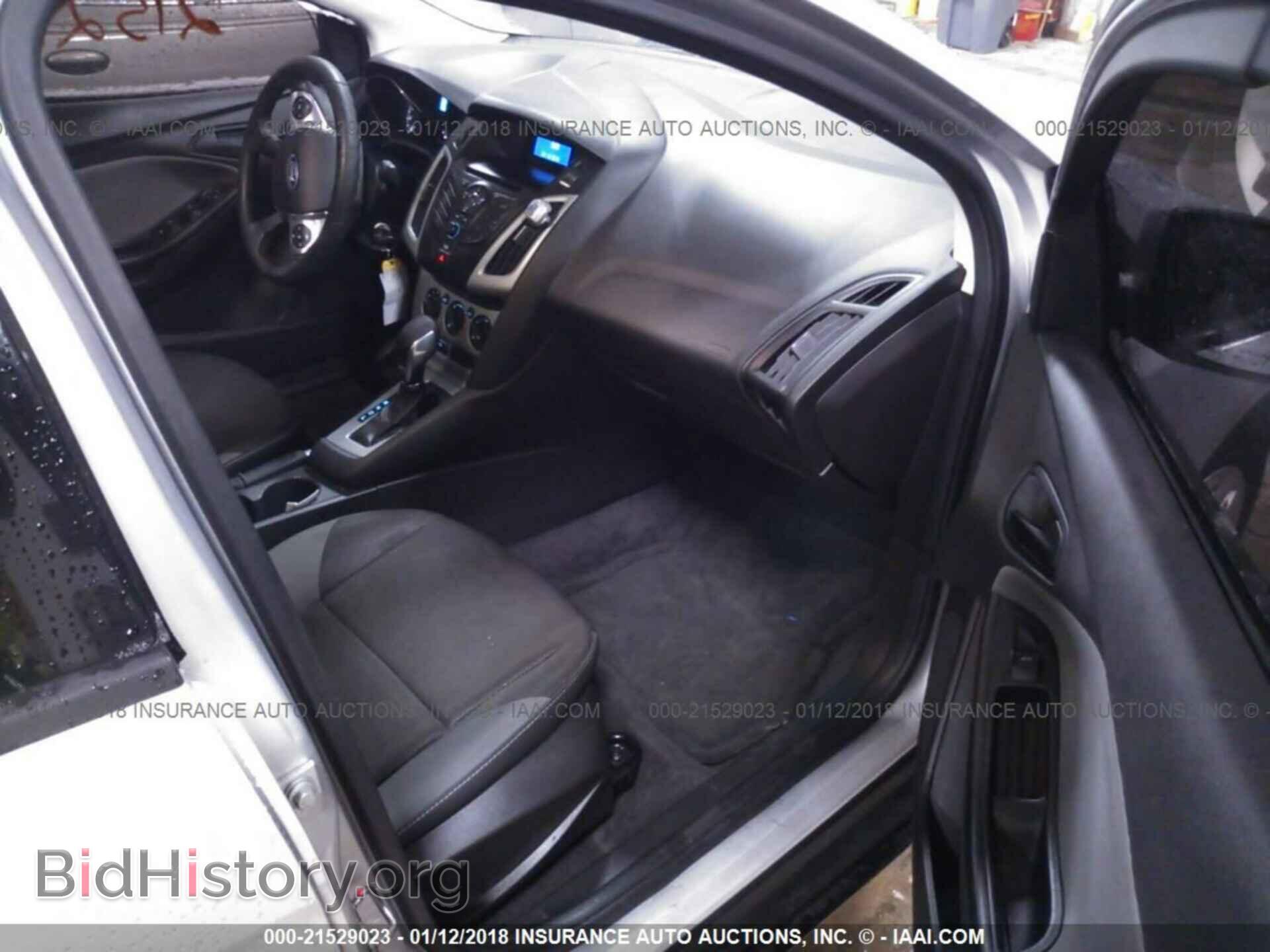 2012 Ford Focus - VIN: 1FAHP3F26CL300644 - Photo 5