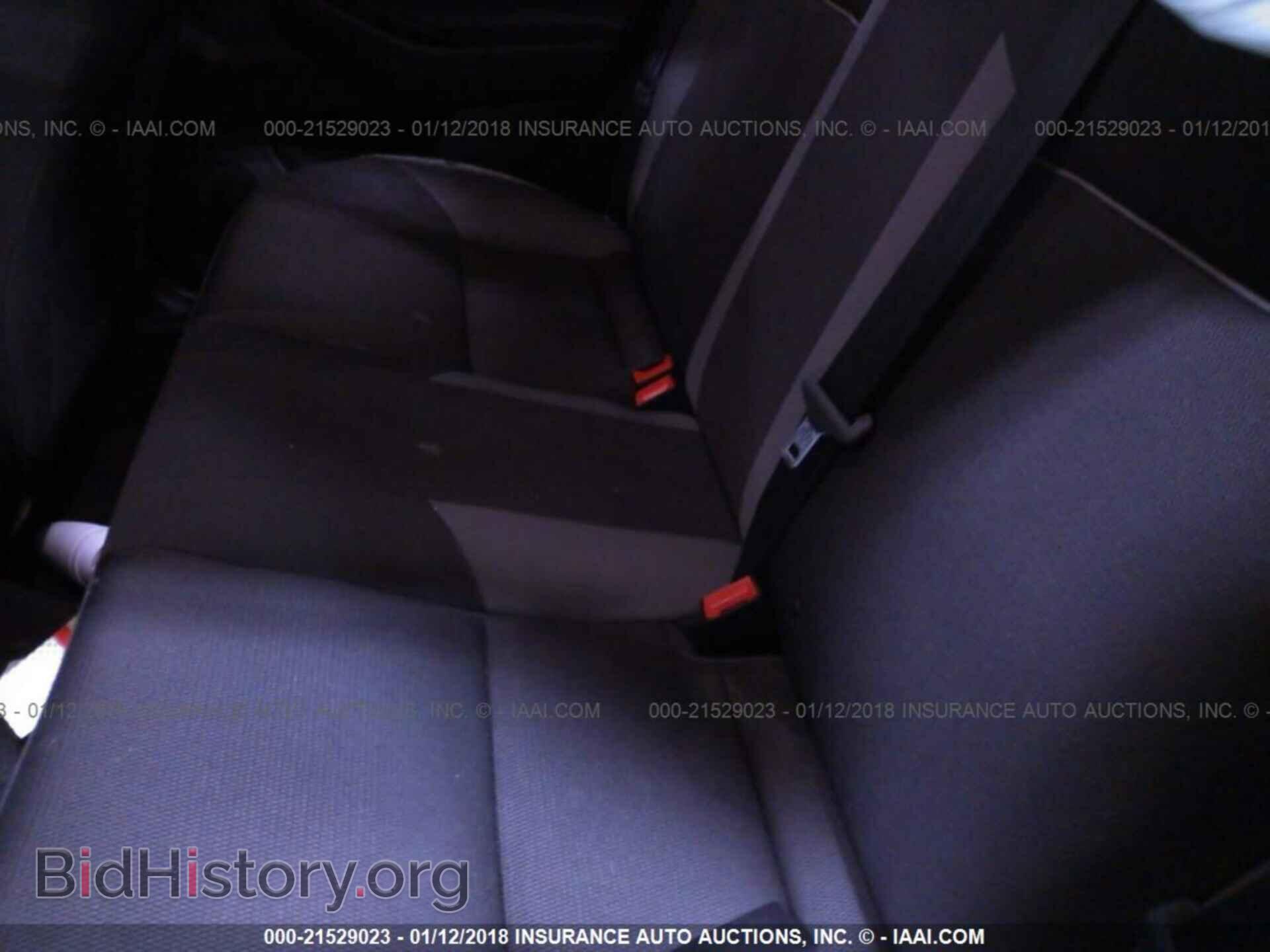 2012 Ford Focus - VIN: 1FAHP3F26CL300644 - Photo 8