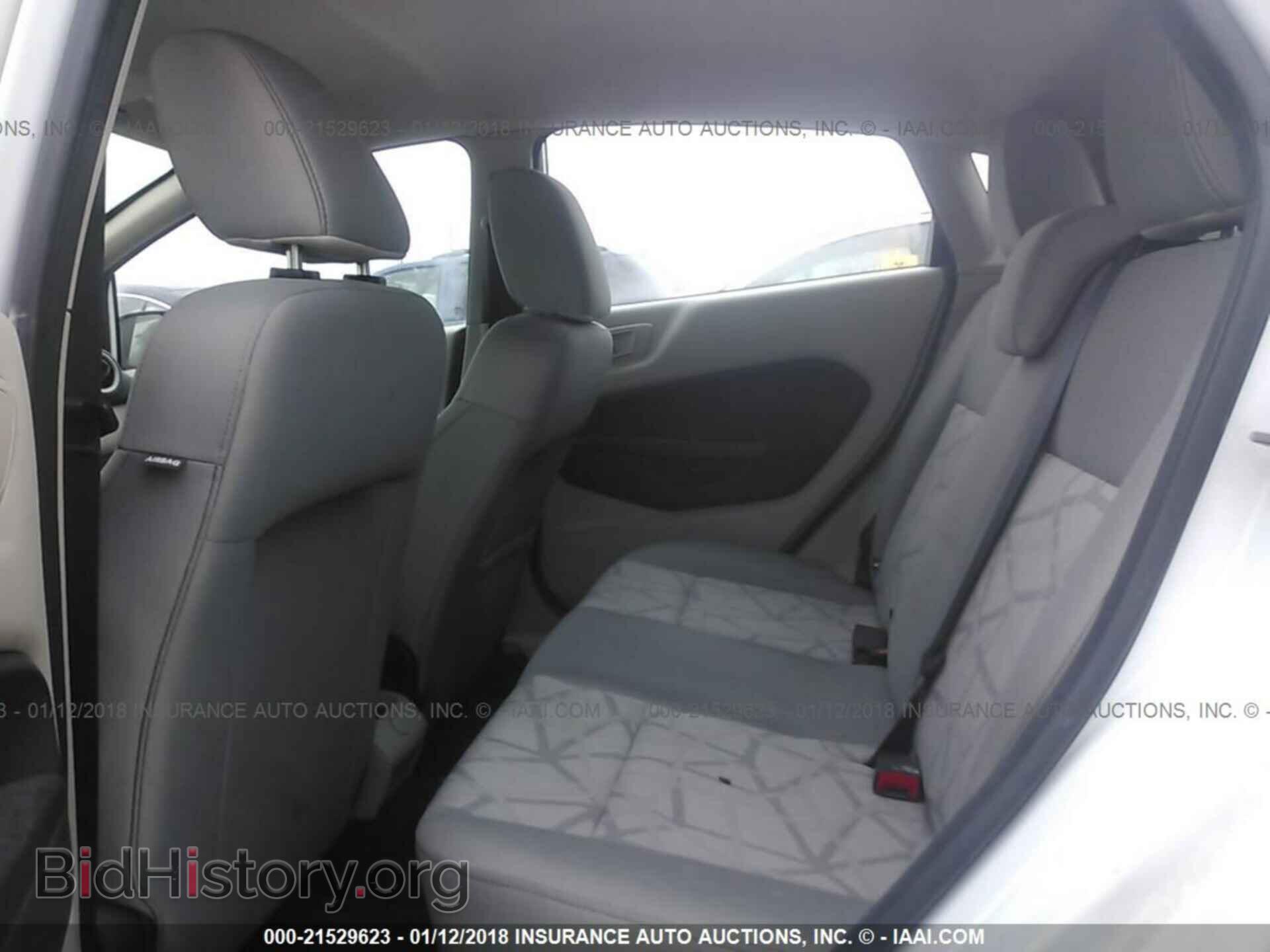 2011 Ford Fiesta - VIN: 3FADP4EJ2BM131698 - Photo 8