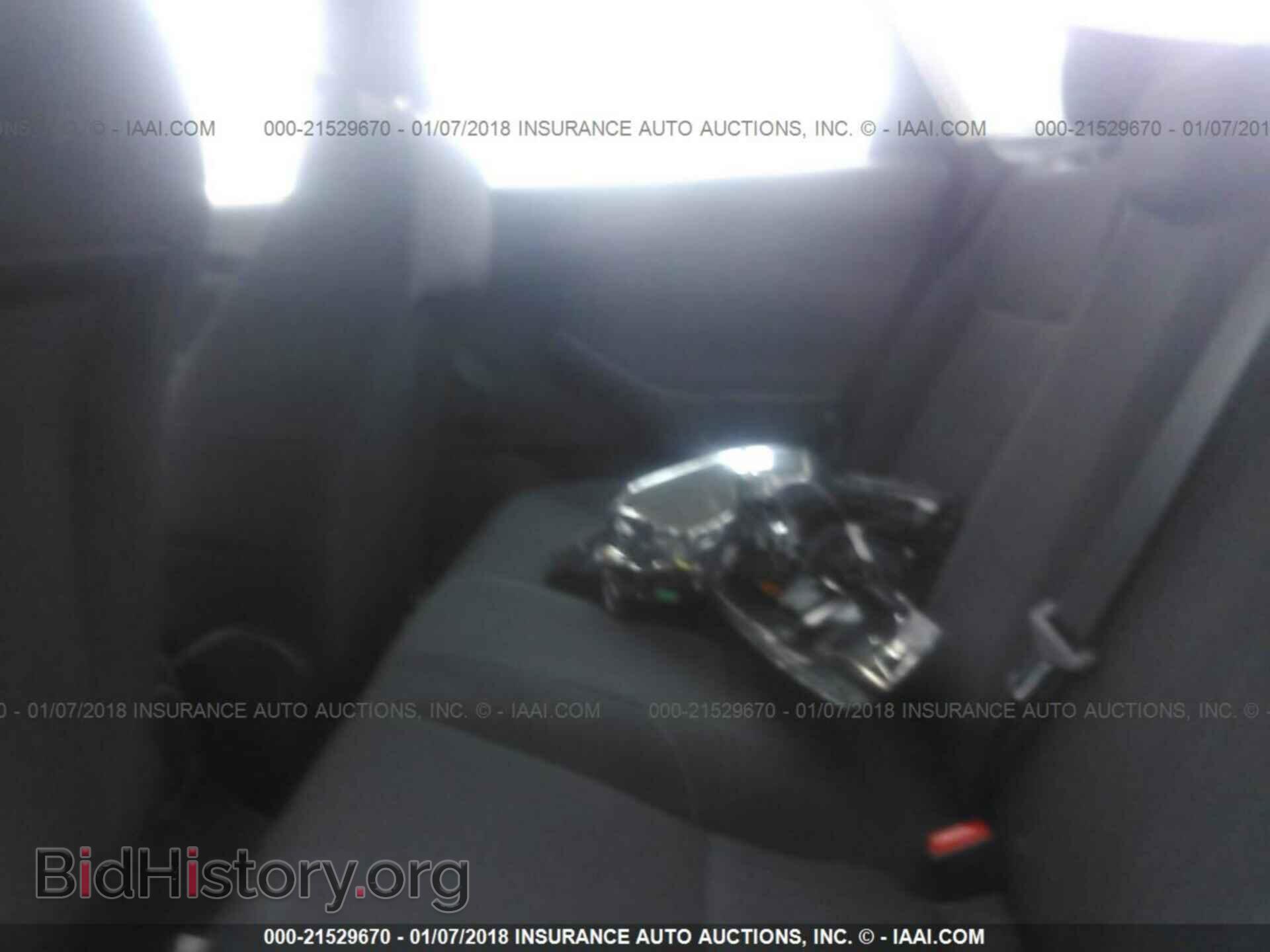 2016 Ford Focus - VIN: 1FADP3E23GL245477 - Фото 8