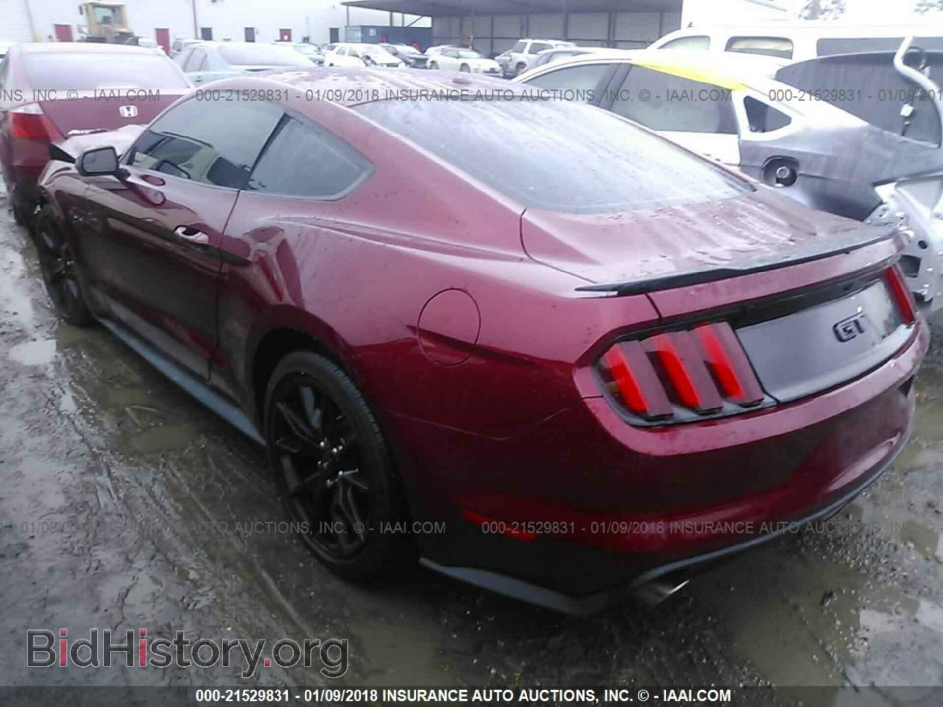 2017 Ford Mustang - VIN: 1FA6P8CFXH5255733 - Фото 3