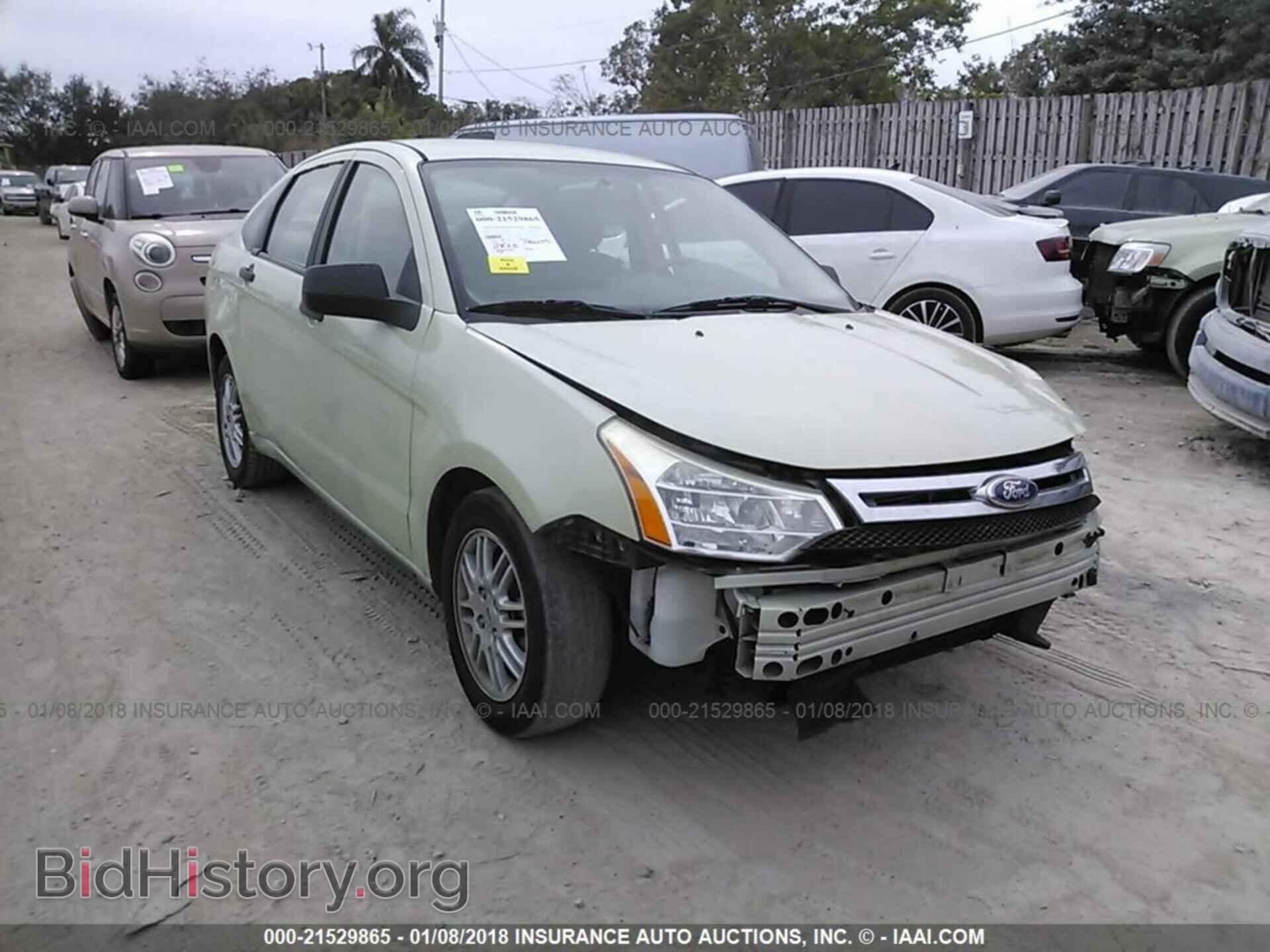 Photo 1FAHP3FN4BW174792 - Ford Focus 2011