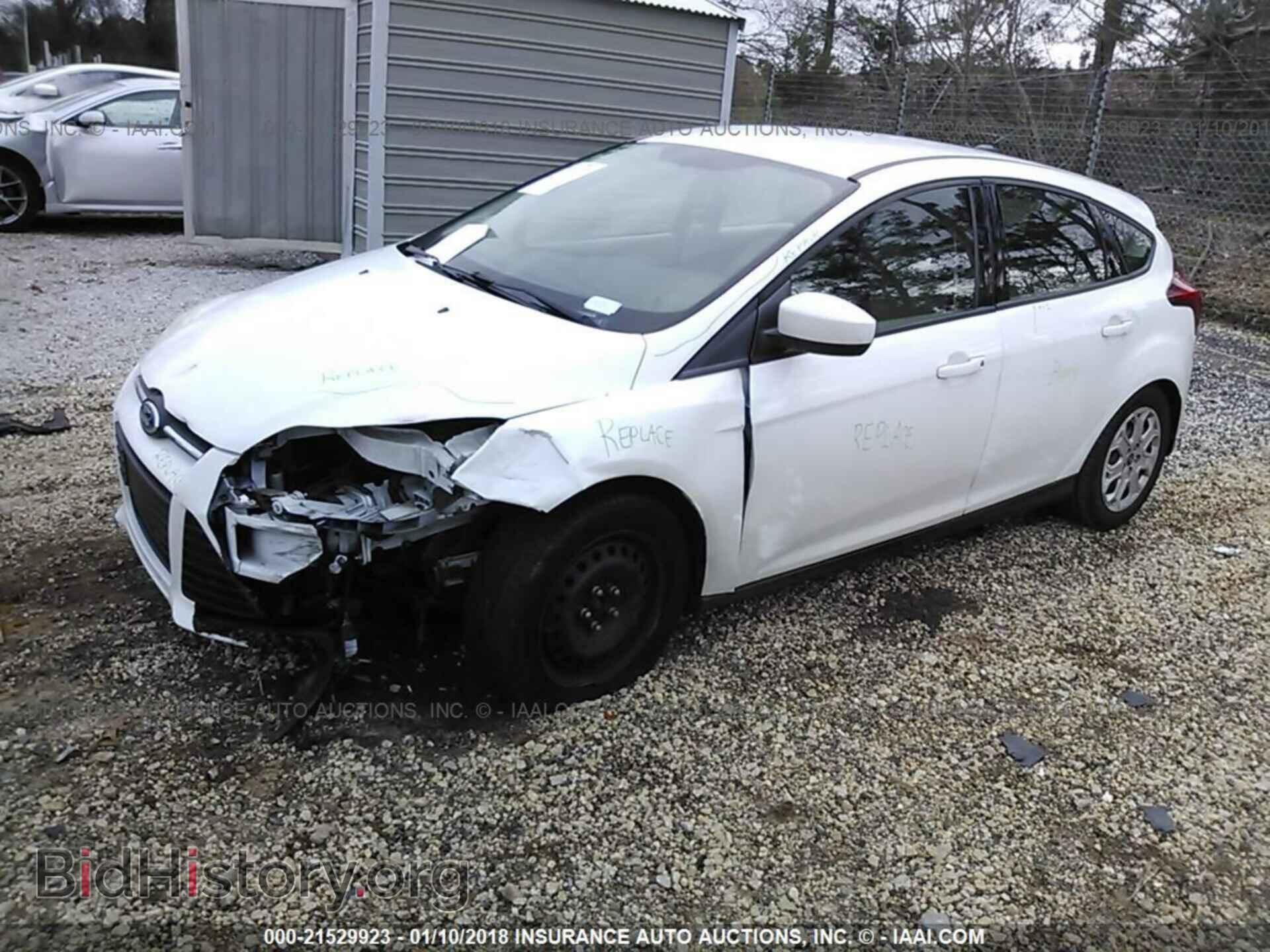 2012 Ford Focus - VIN: 1FAHP3K23CL302907 - Photo 2