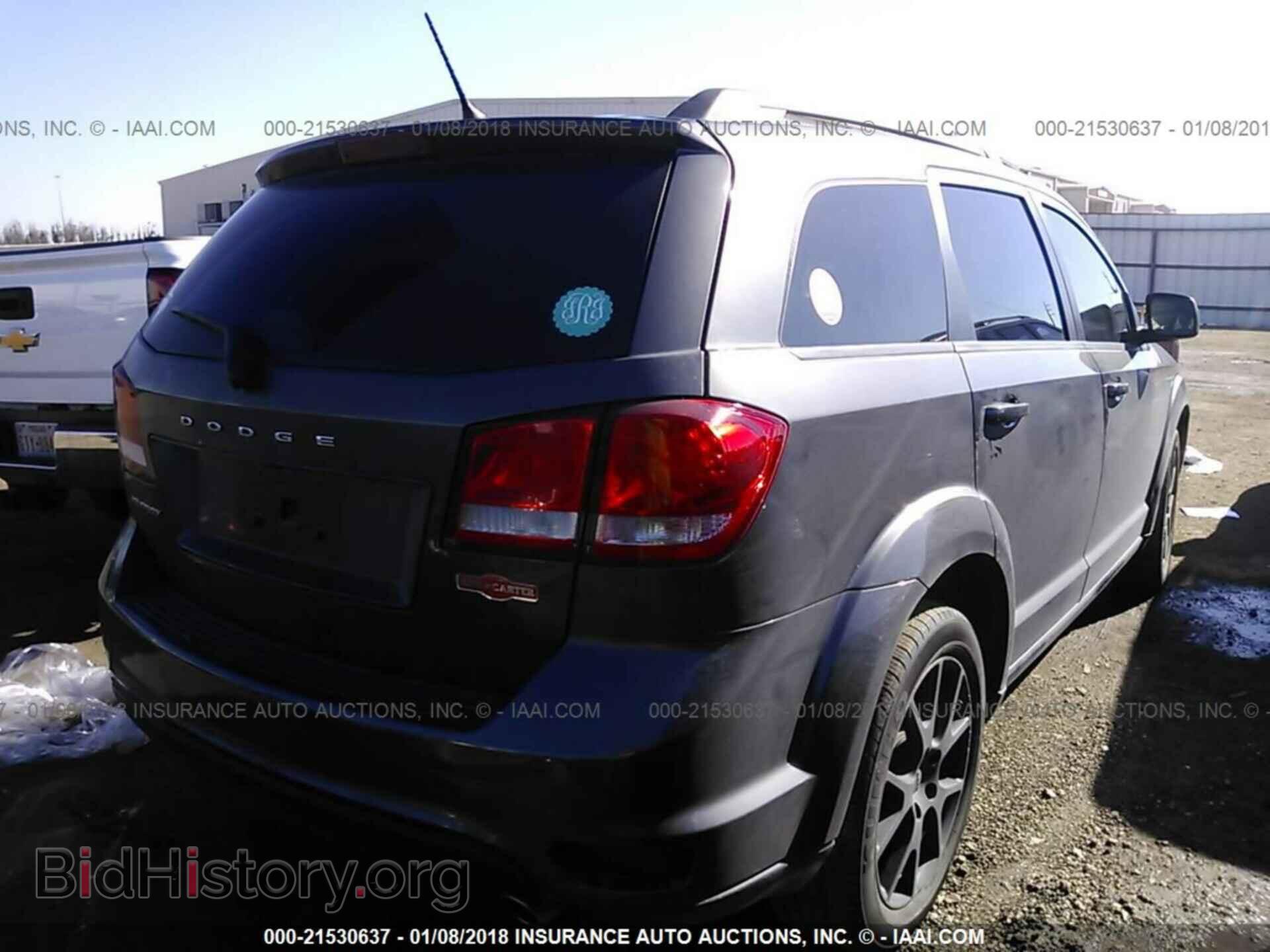 2015 Dodge Journey - VIN: 3C4PDCBG1FT739324 - Photo 4