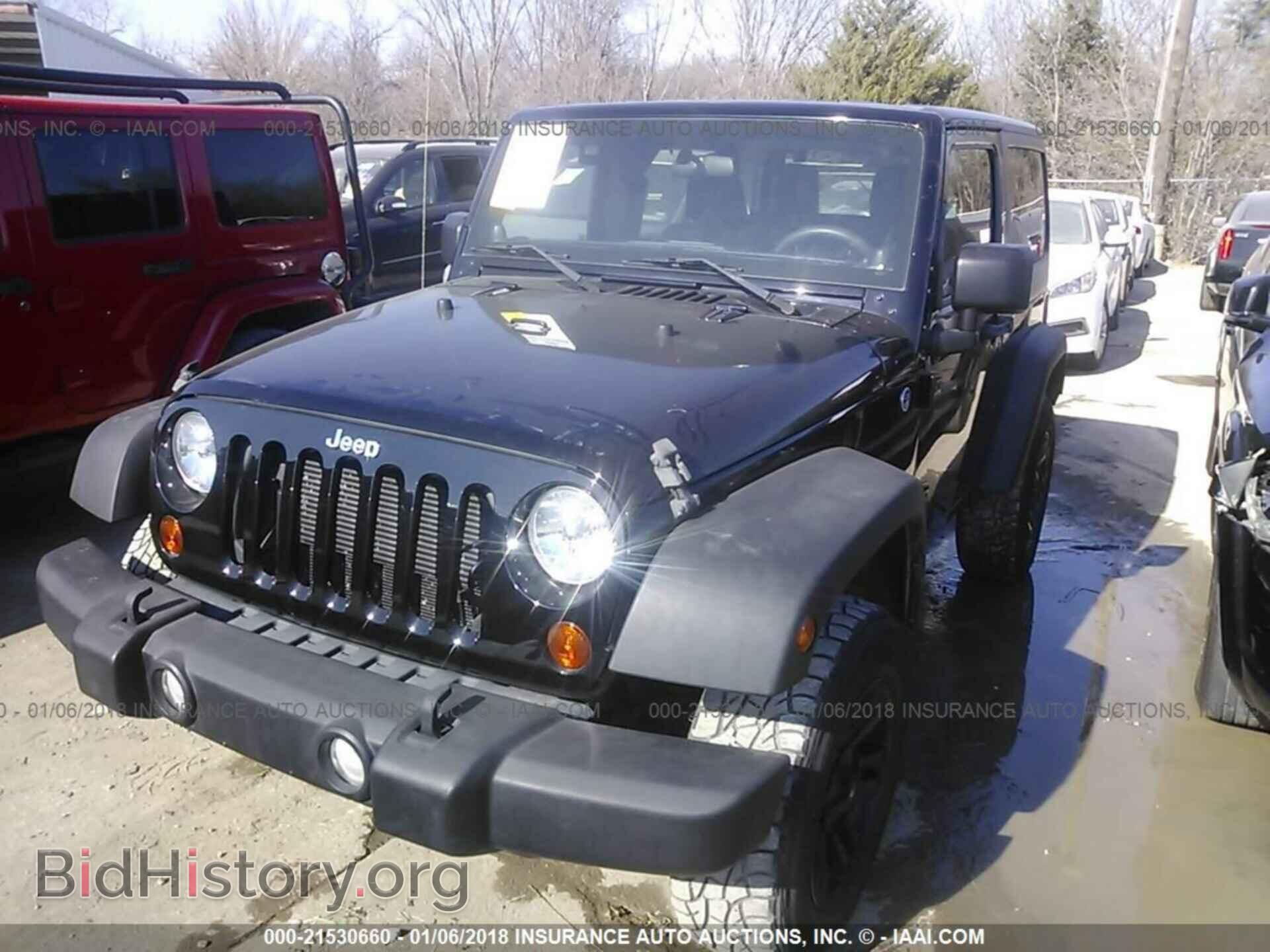 2012 Jeep Wrangler - VIN: 1C4AJWAG1CL171312 - Фото 2