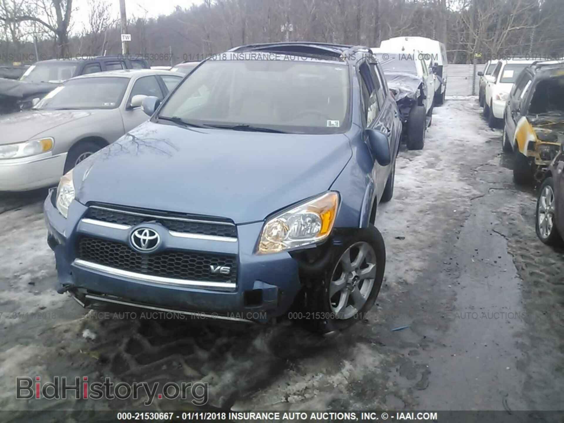 2011 Toyota Rav4 - VIN: 2T3DK4DV5BW041375 - Фото 2