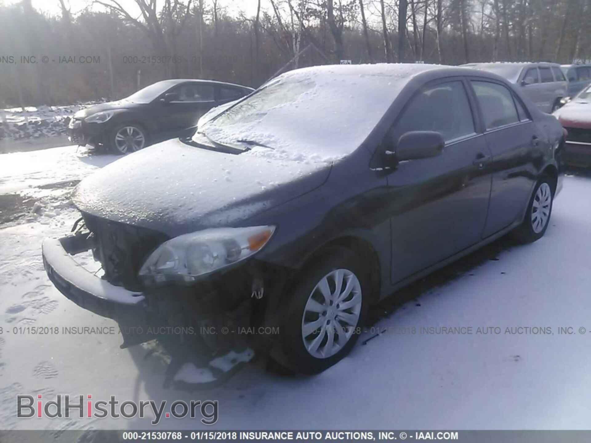 2013 Toyota Corolla - VIN: 2T1BU4EEXDC076104 - Photo 2