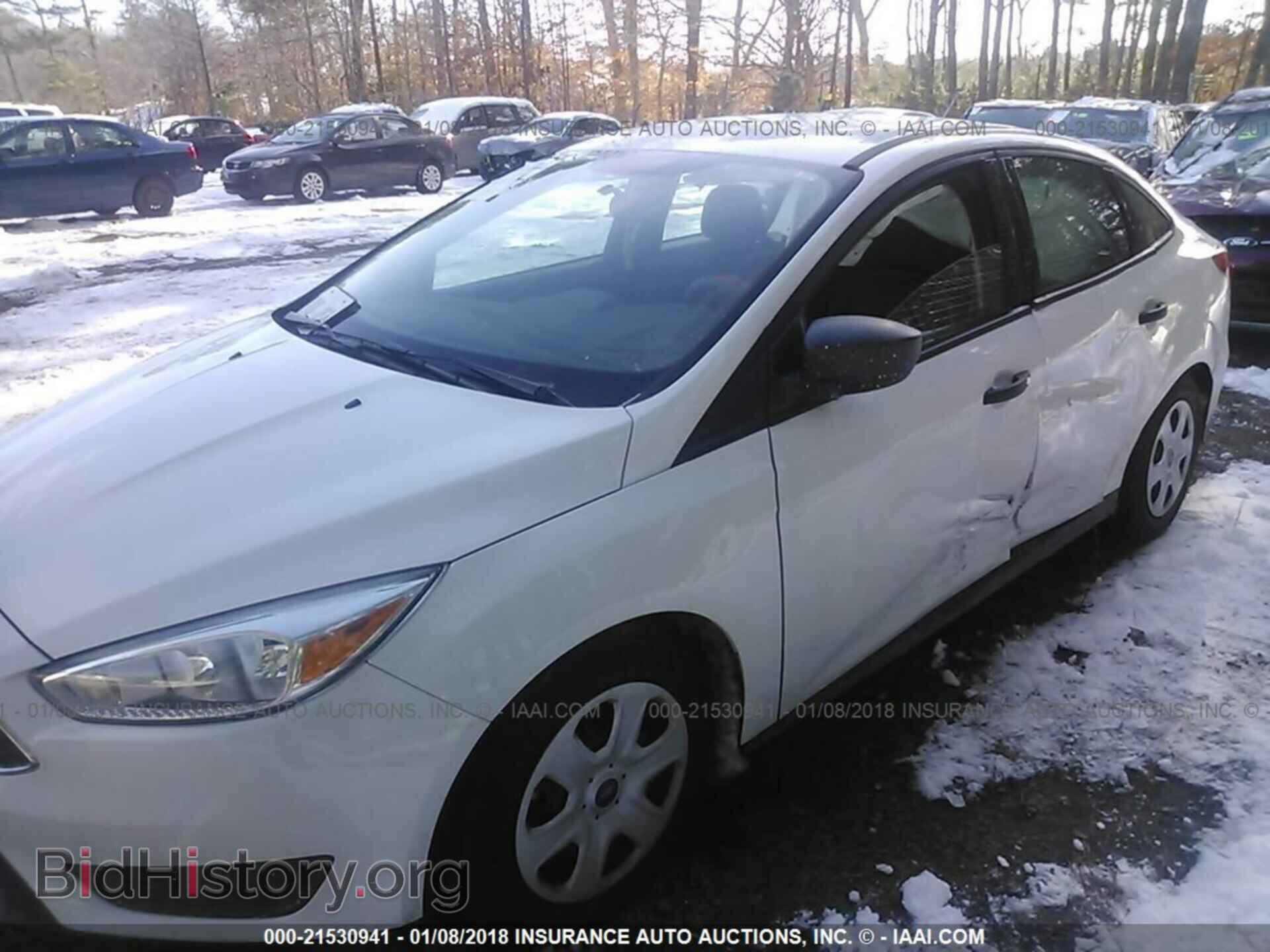 2015 Ford Focus - VIN: 1FADP3E28FL363927 - Photo 6