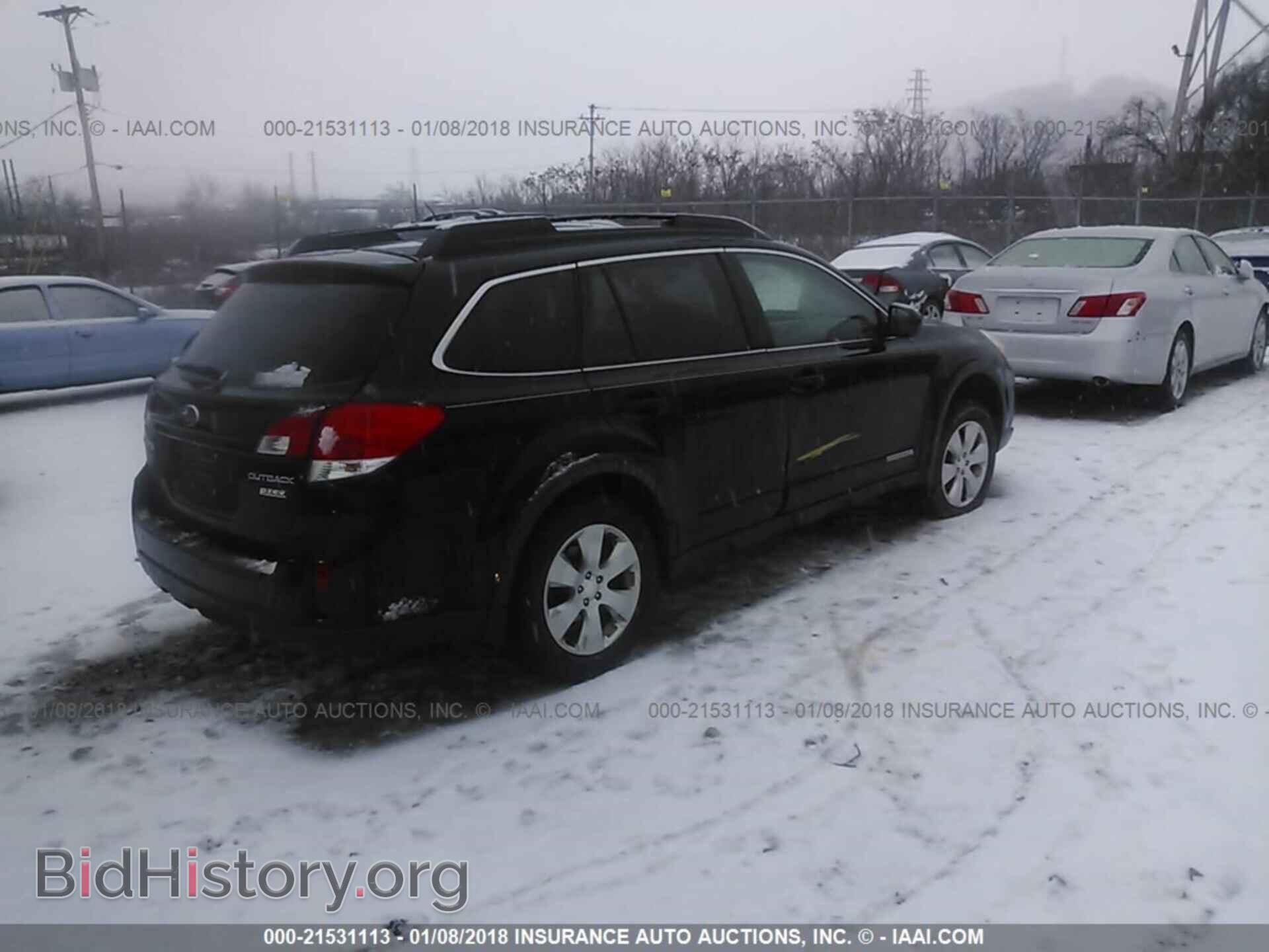 2011 Subaru Outback - VIN: 4S4BRBCC7B3433392 - Фото 4