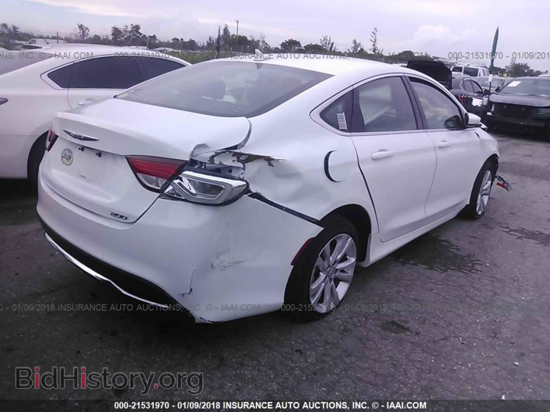 2015 Chrysler 200 - VIN: 1C3CCCAB2FN677640 - Фото 4