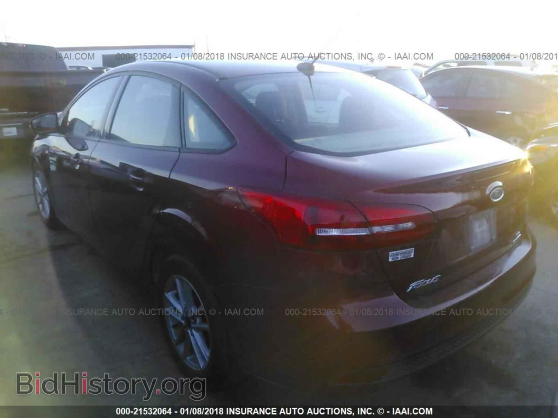 2016 Ford Focus - VIN: 1FADP3F28GL237907 - Фото 3