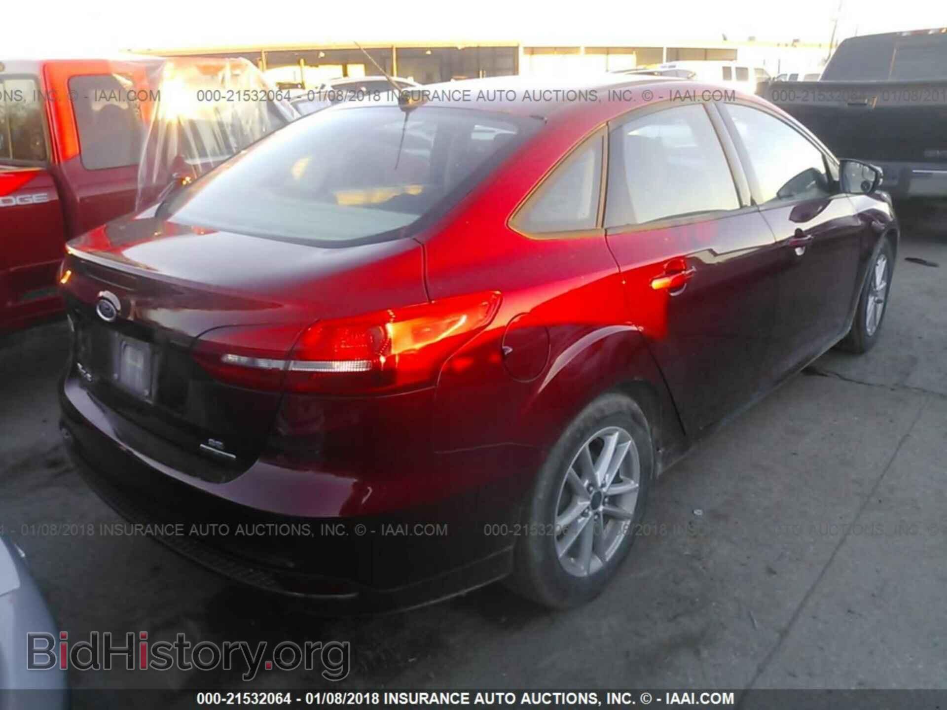 2016 Ford Focus - VIN: 1FADP3F28GL237907 - Фото 4