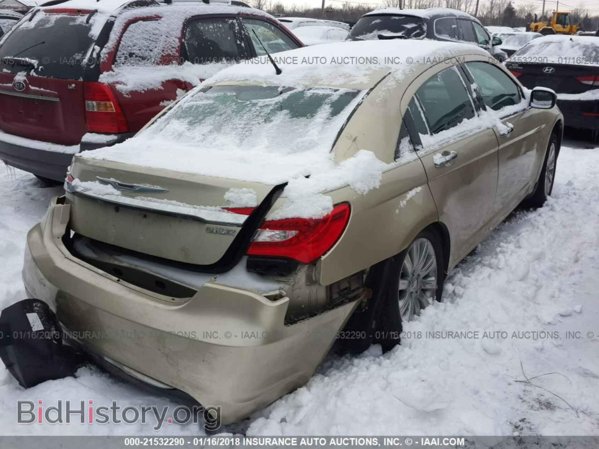 2011 Chrysler 200 - VIN: 1C3BC1FB4BN519366 - Photo 4