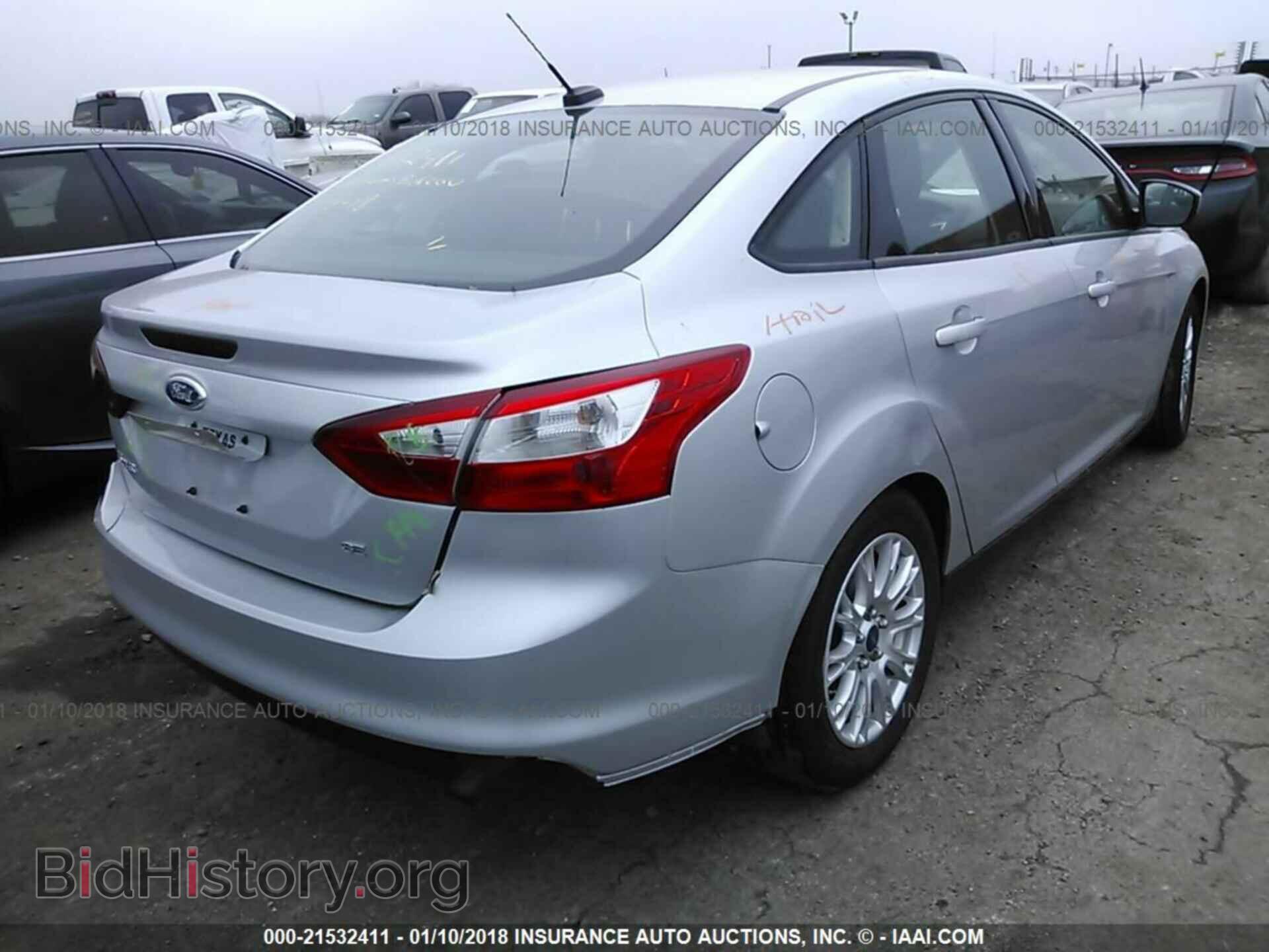 2012 Ford Focus - VIN: 1FAHP3F28CL356813 - Фото 4