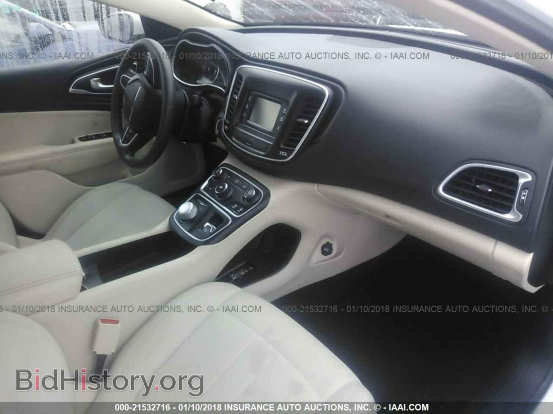 2015 Chrysler 200 - VIN: 1C3CCCAB6FN657441 - Photo 5