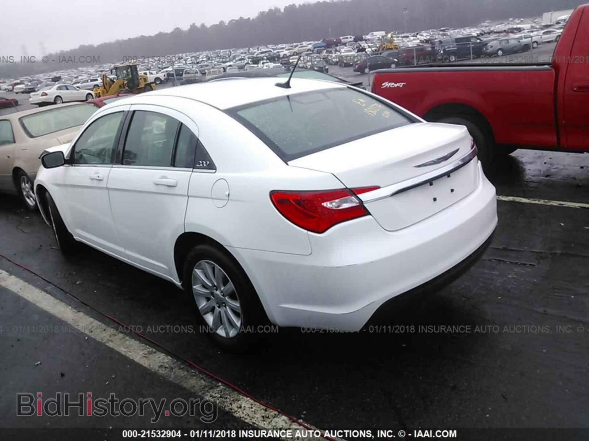 2014 Chrysler 200 - VIN: 1C3CCBBB8EN183578 - Фото 3