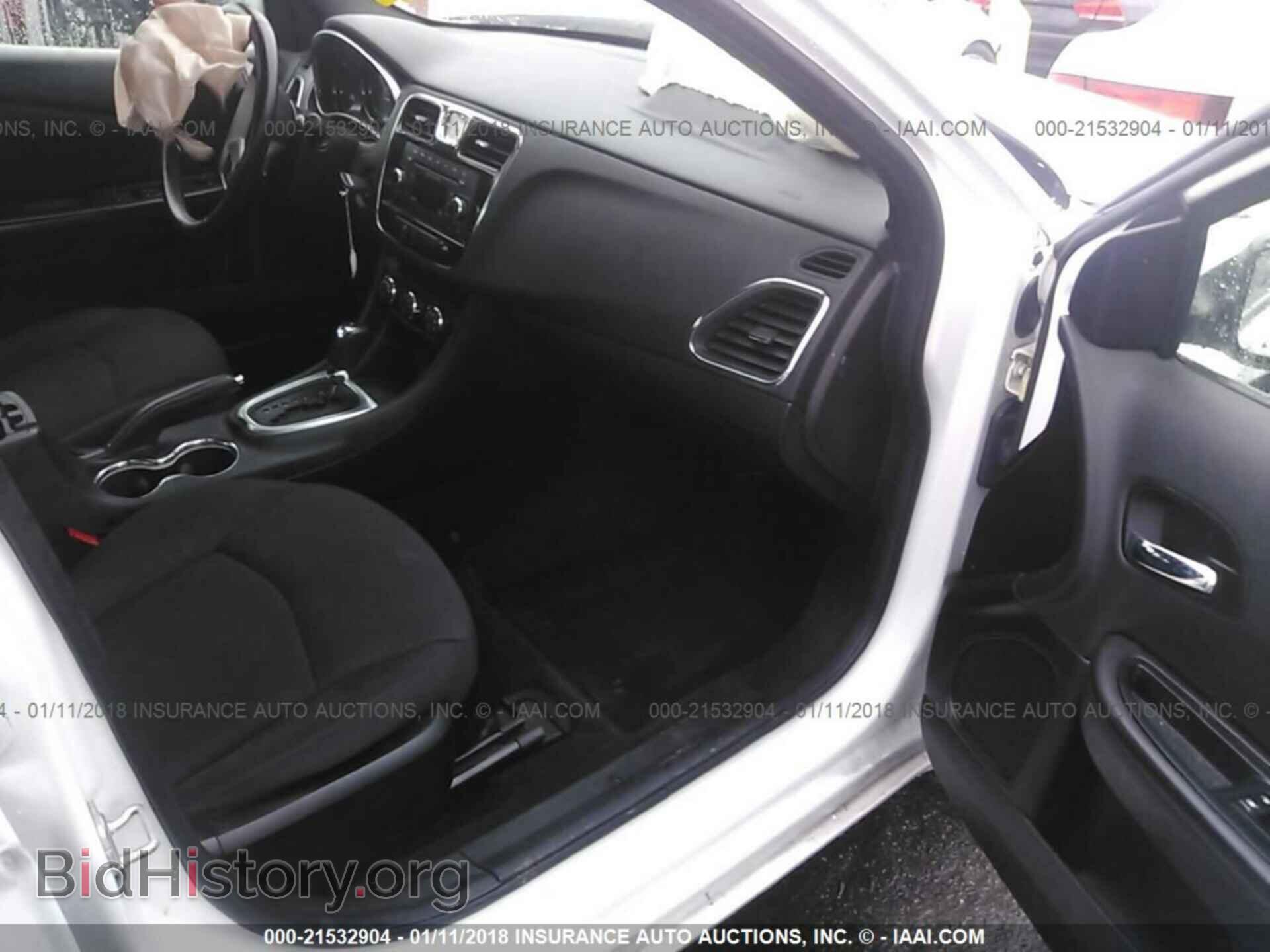 2014 Chrysler 200 - VIN: 1C3CCBBB8EN183578 - Фото 5
