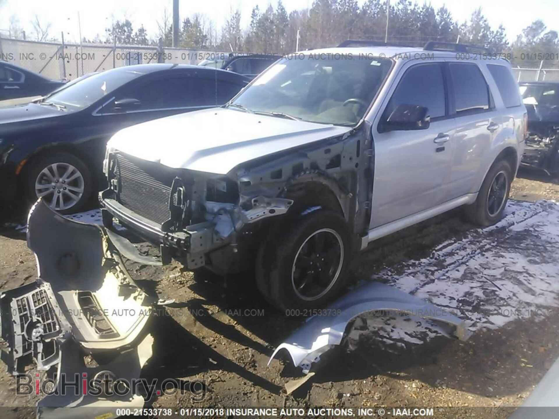 2012 Ford Escape - VIN: 1FMCU9D70CKA63617 - Photo 2