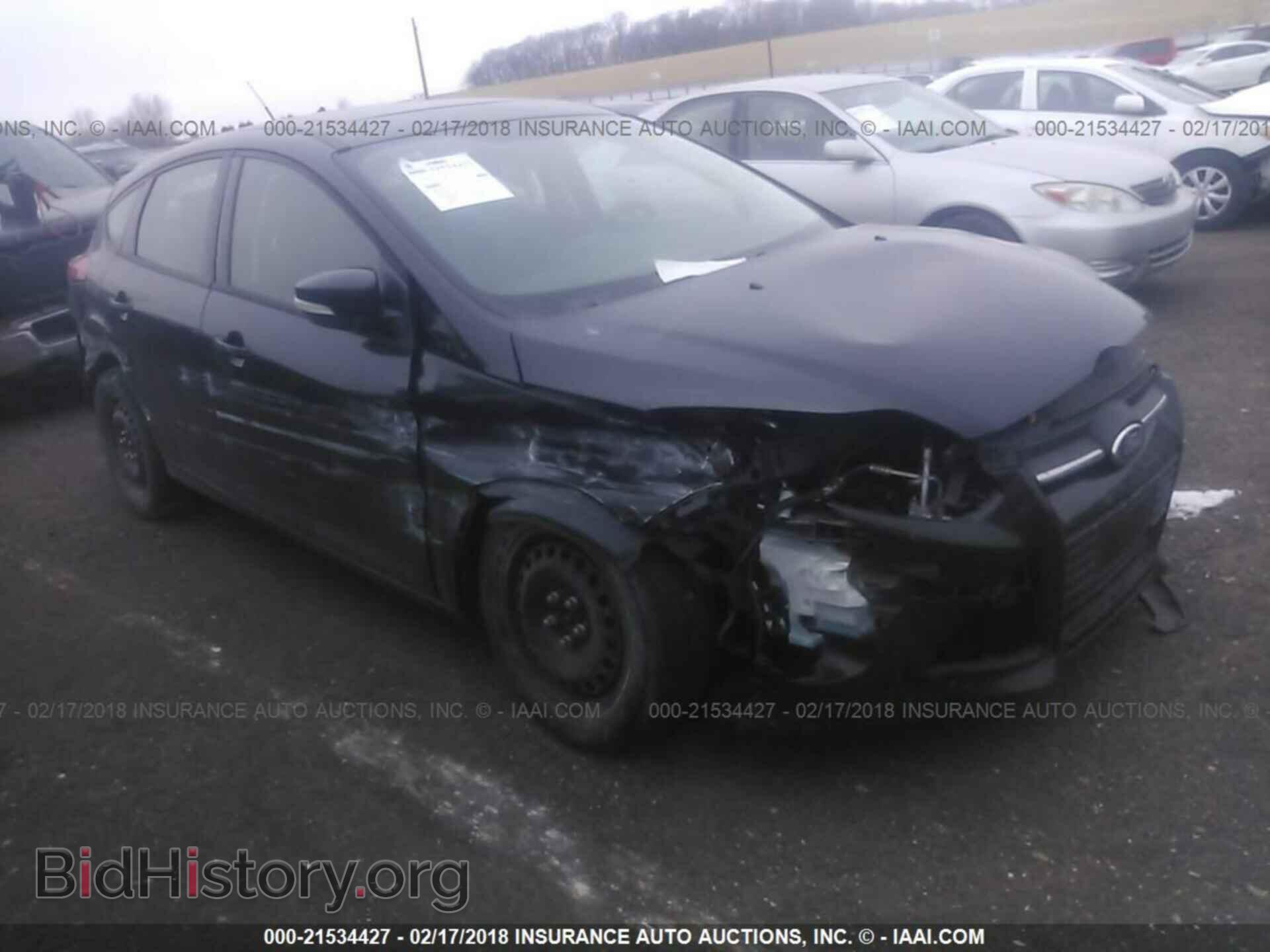 Photo 1FAHP3K29CL321185 - Ford Focus 2012