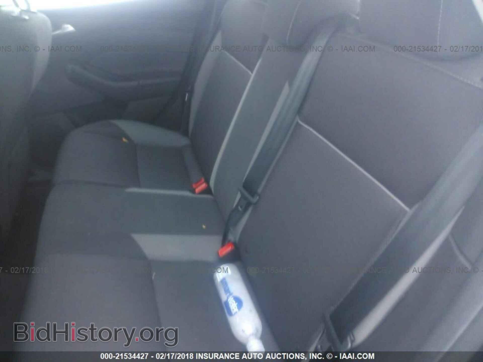 2012 Ford Focus - VIN: 1FAHP3K29CL321185 - Photo 8