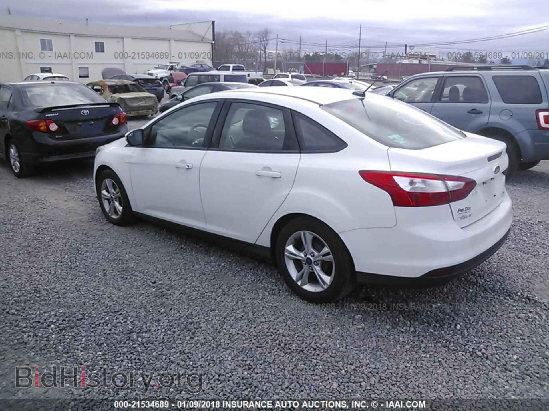 2014 Ford Focus - VIN: 1FADP3F22EL239164 - Photo 3