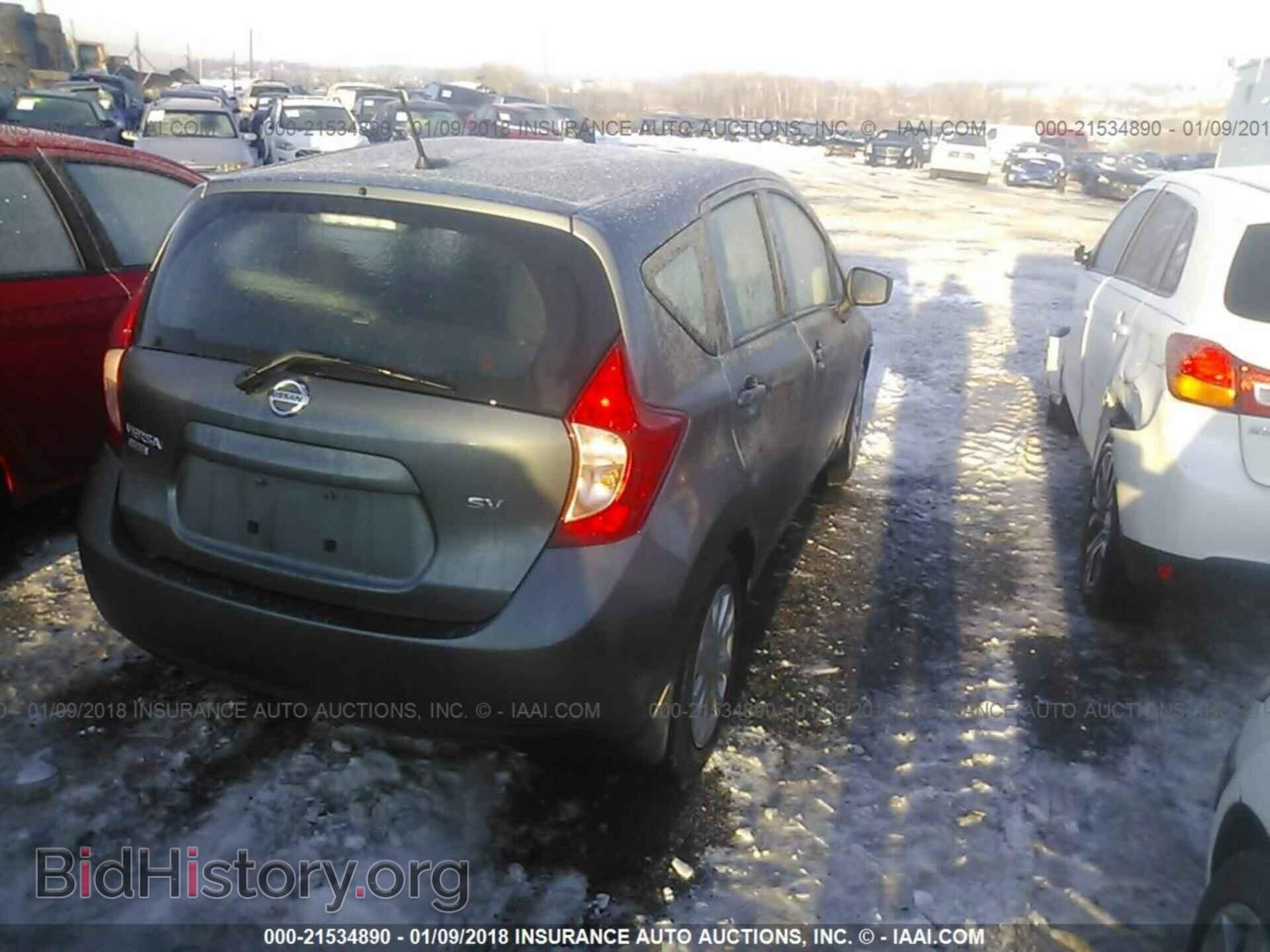2016 Nissan Versa note - VIN: 3N1CE2CP3GL403750 - Photo 4