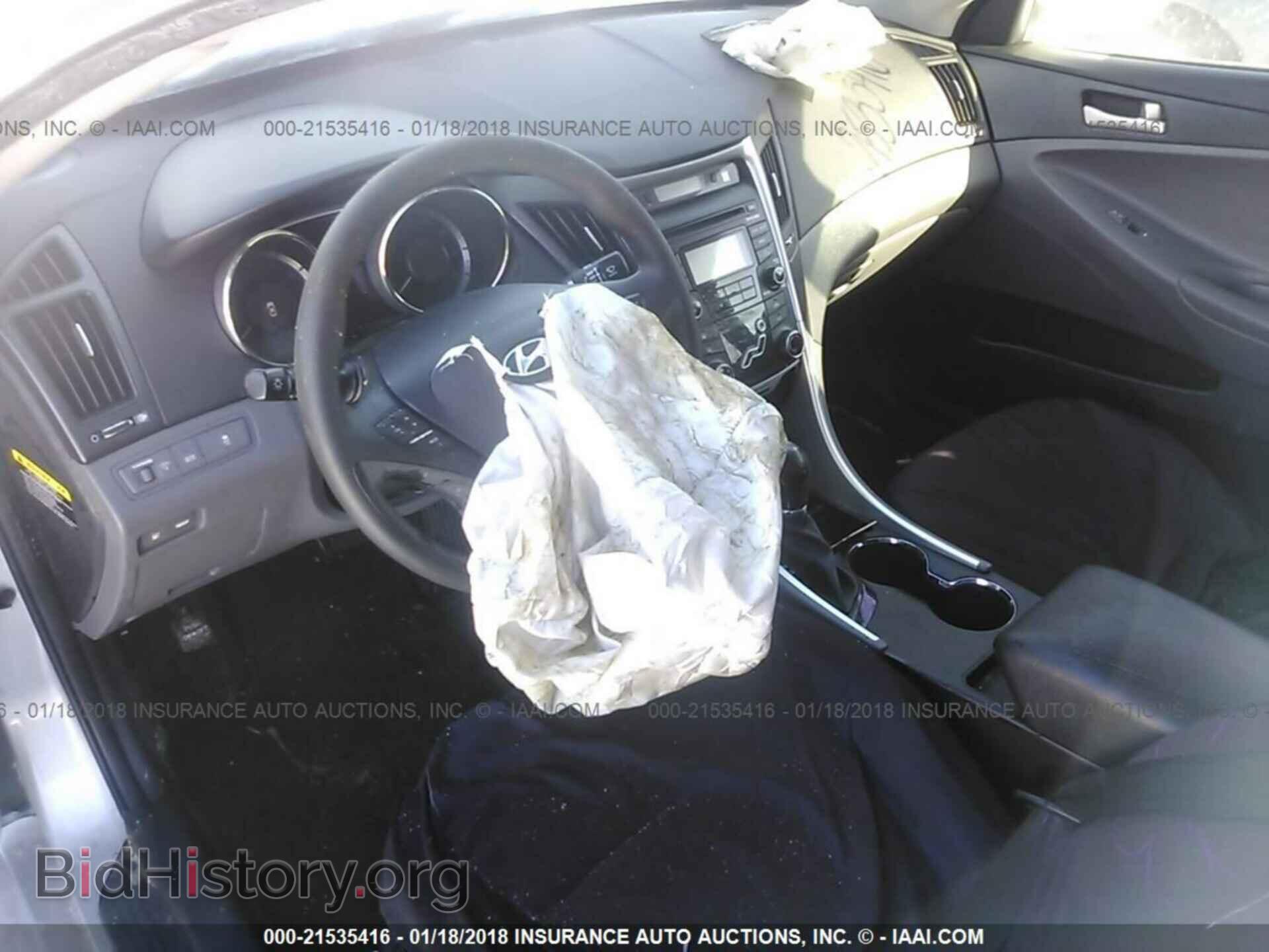 2012 Hyundai Sonata - VIN: 5NPEB4AC8CH314163 - Photo 5