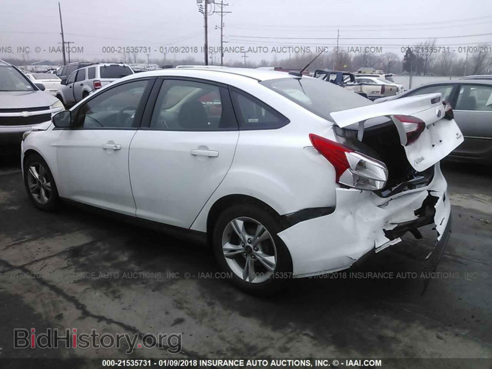 2013 Ford Focus - VIN: 1FADP3F28DL320877 - Photo 3