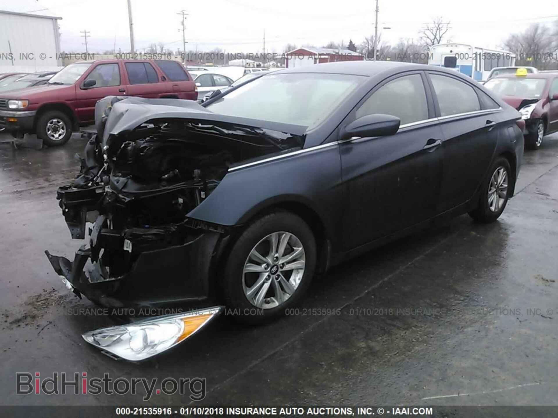 2012 Hyundai Sonata - VIN: 5NPEB4AC7CH476852 - Фото 2