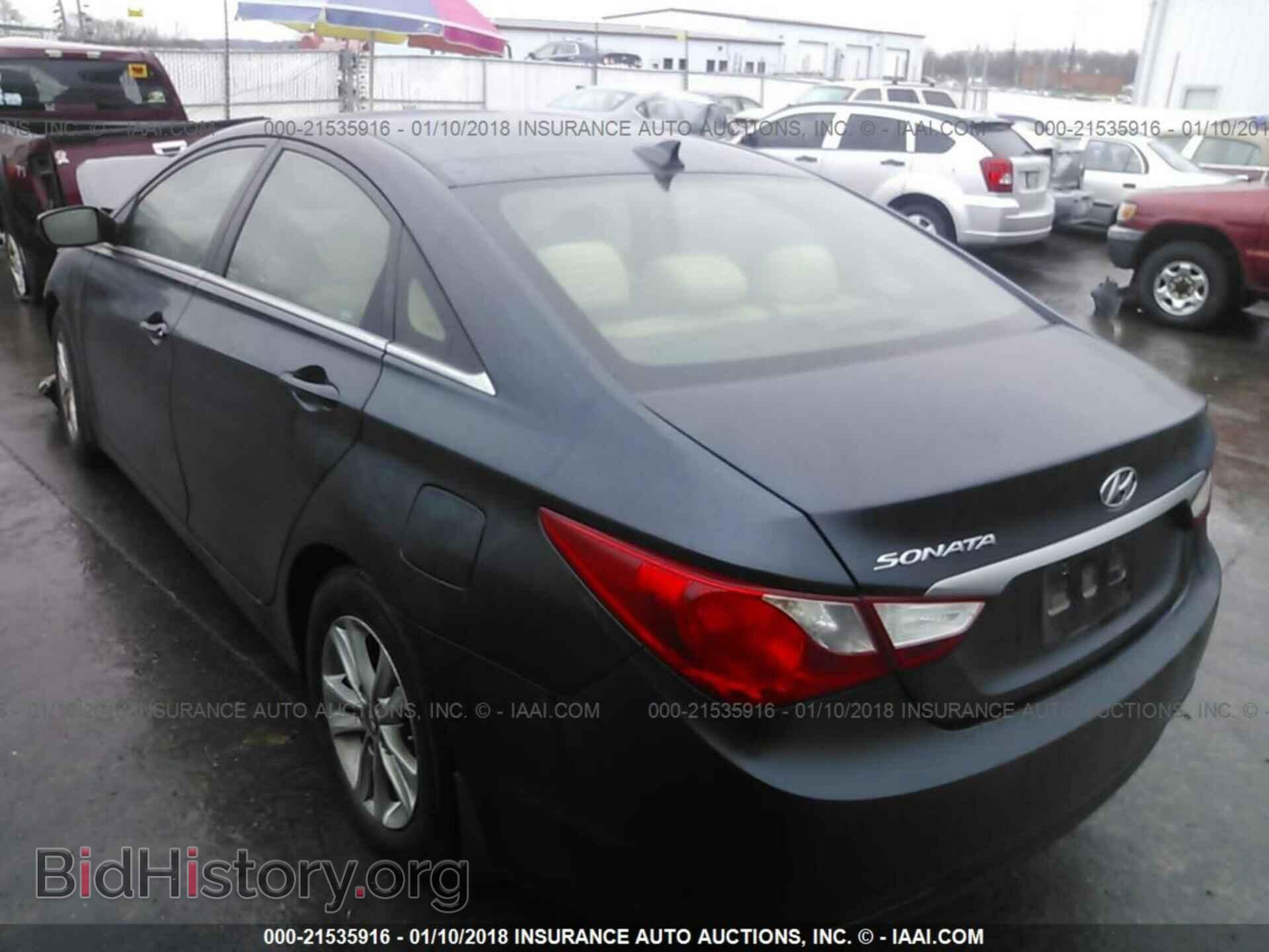 2012 Hyundai Sonata - VIN: 5NPEB4AC7CH476852 - Фото 3