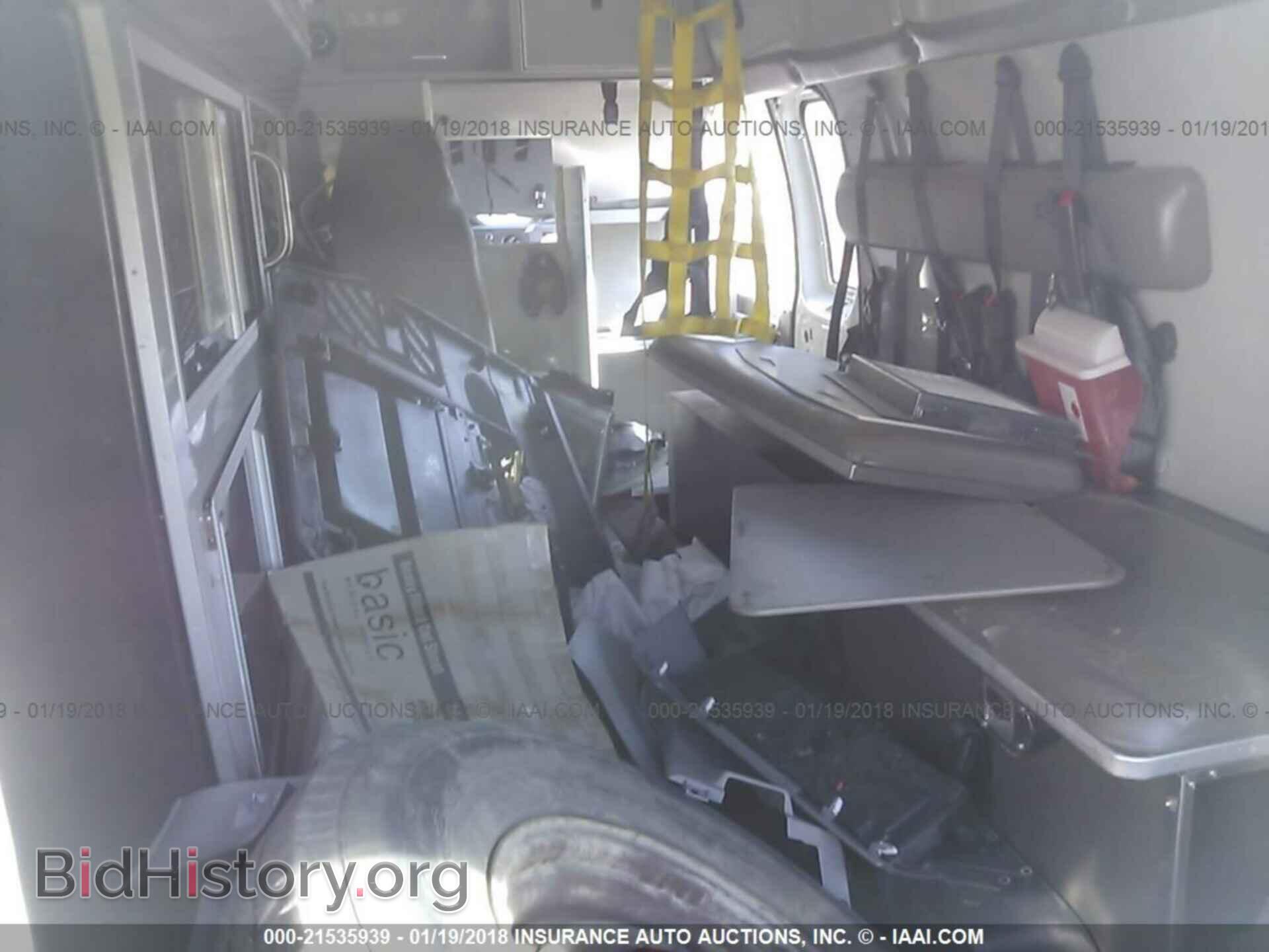 2011 Ford Econoline - VIN: 1FDSS3ES0BDA42481 - Фото 8