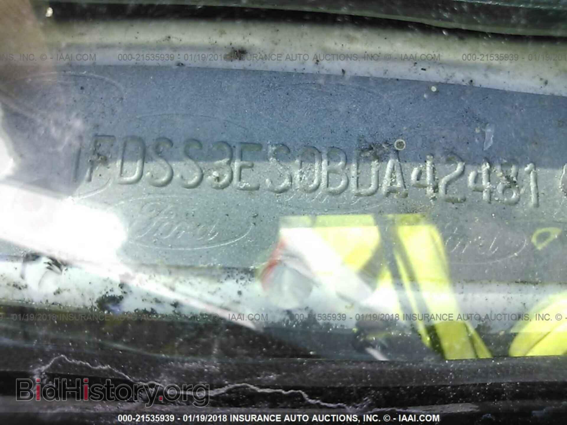 2011 Ford Econoline - VIN: 1FDSS3ES0BDA42481 - Фото 9