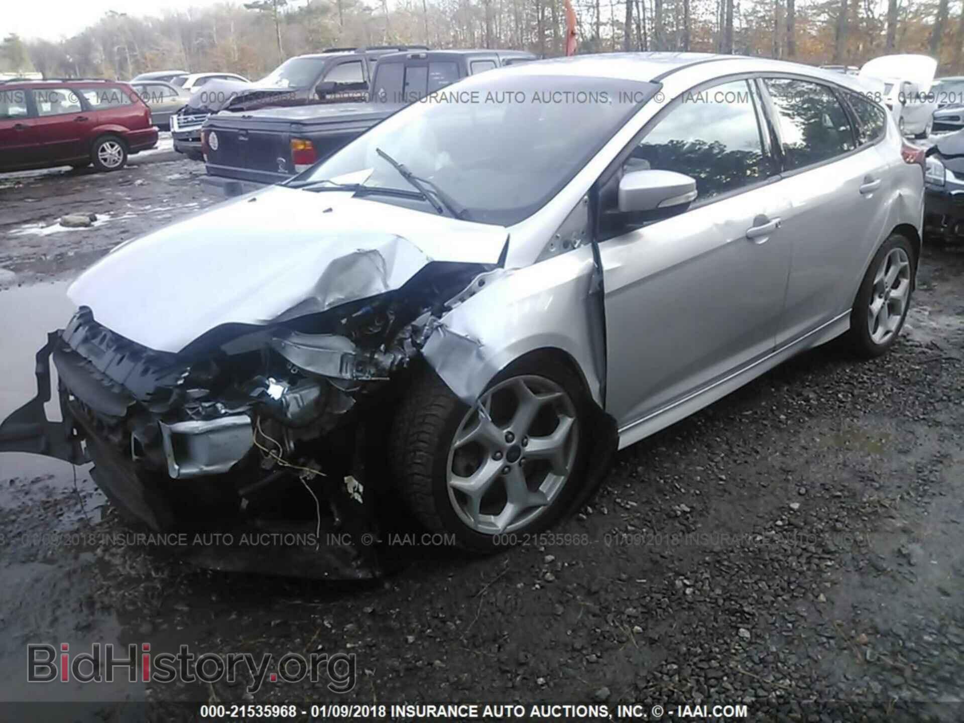 2014 Ford Focus - VIN: 1FADP3L94EL403337 - Photo 2