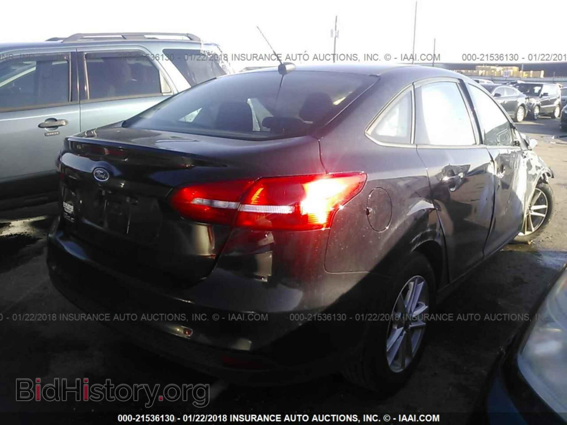 2016 Ford Focus - VIN: 1FADP3F25GL291455 - Фото 4